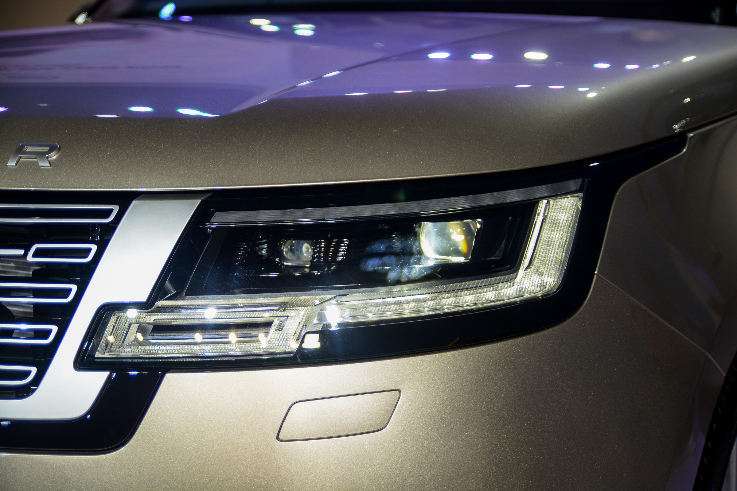 Can canh Range Rover 2022 tai Viet Nam anh 4