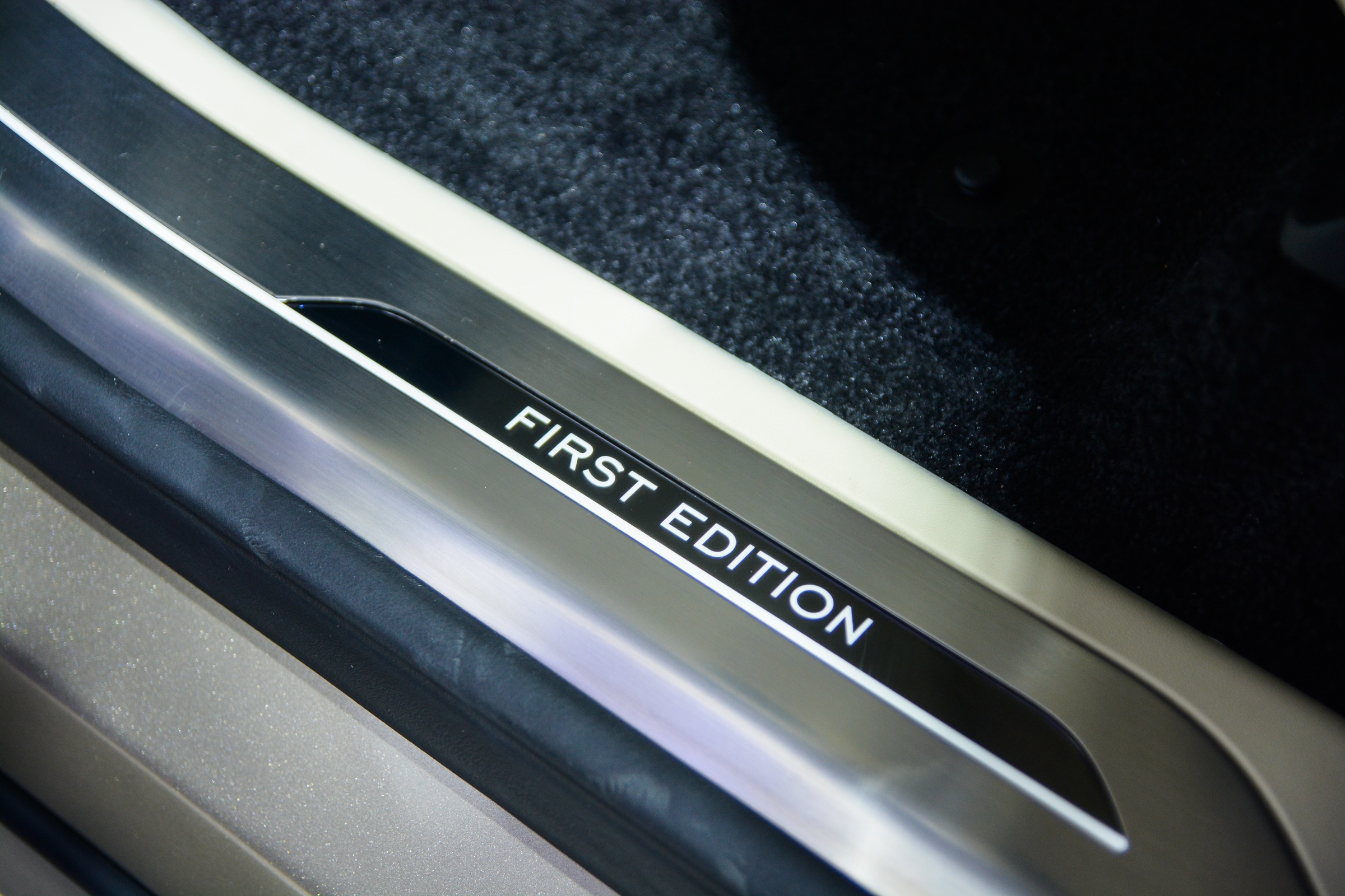 Can canh Range Rover 2022 tai Viet Nam anh 3