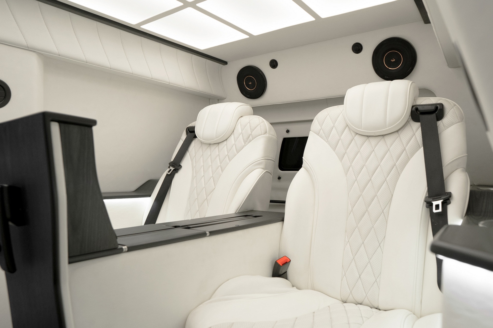 Cadillac Escalade Chairman dành cho yếu nhân ảnh 7 Cadillac Escalade Chairman danh cho yeu nhan anh 7