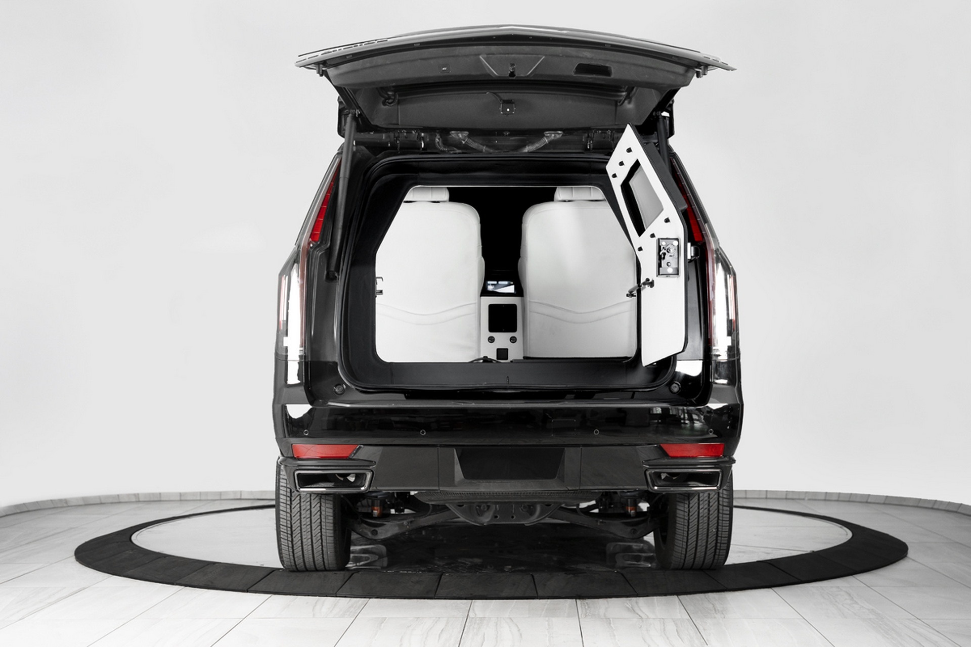 Cadillac Escalade Chairman dành cho yếu nhân ảnh 4 Cadillac Escalade Chairman danh cho yeu nhan anh 4