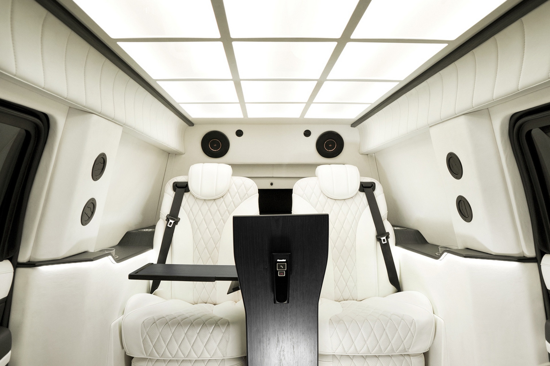 Cadillac Escalade Chairman dành cho yếu nhân ảnh 6 Cadillac Escalade Chairman danh cho yeu nhan anh 6