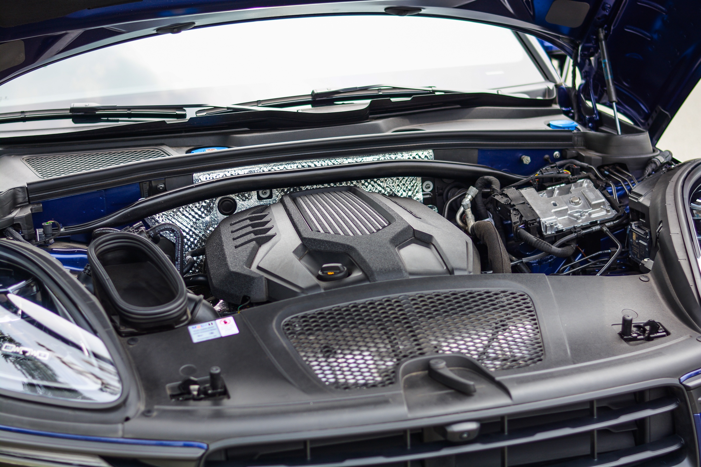 Porsche Macan co gi anh 2