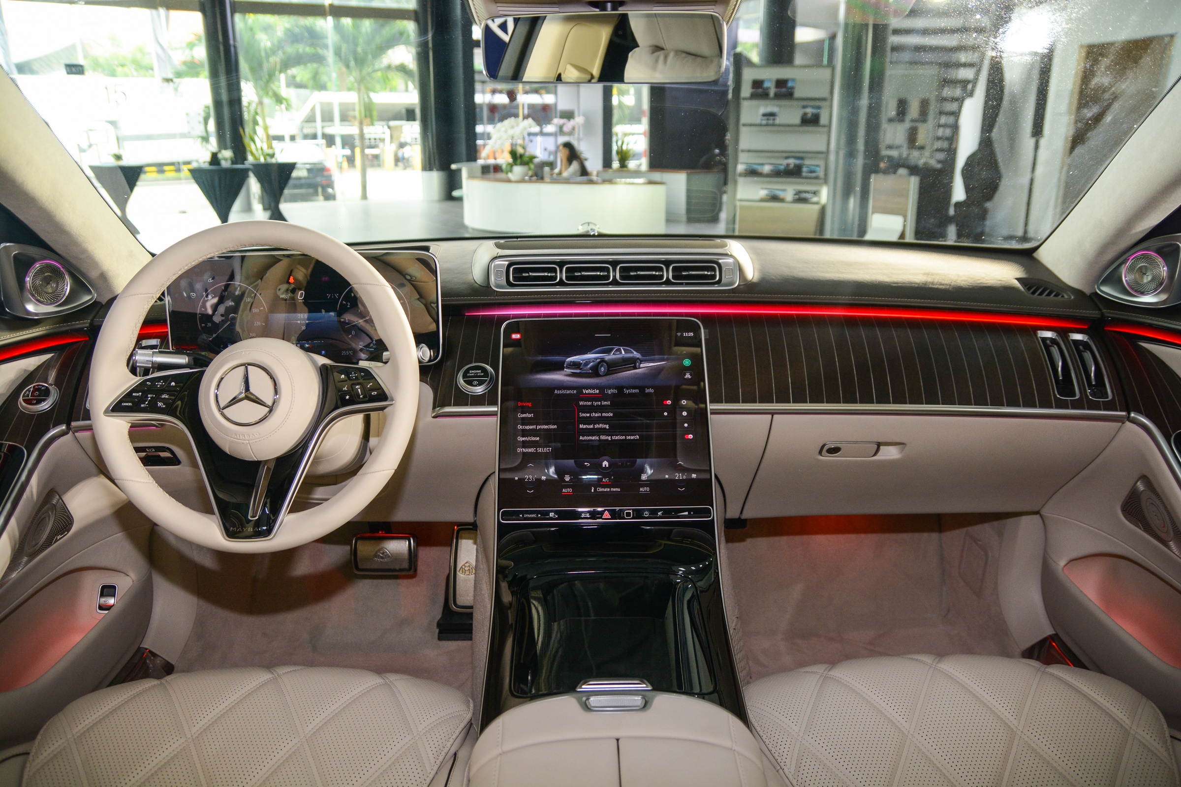 Mercedes-Maybach S 680 chinh hang gia 16 ty dong anh 9