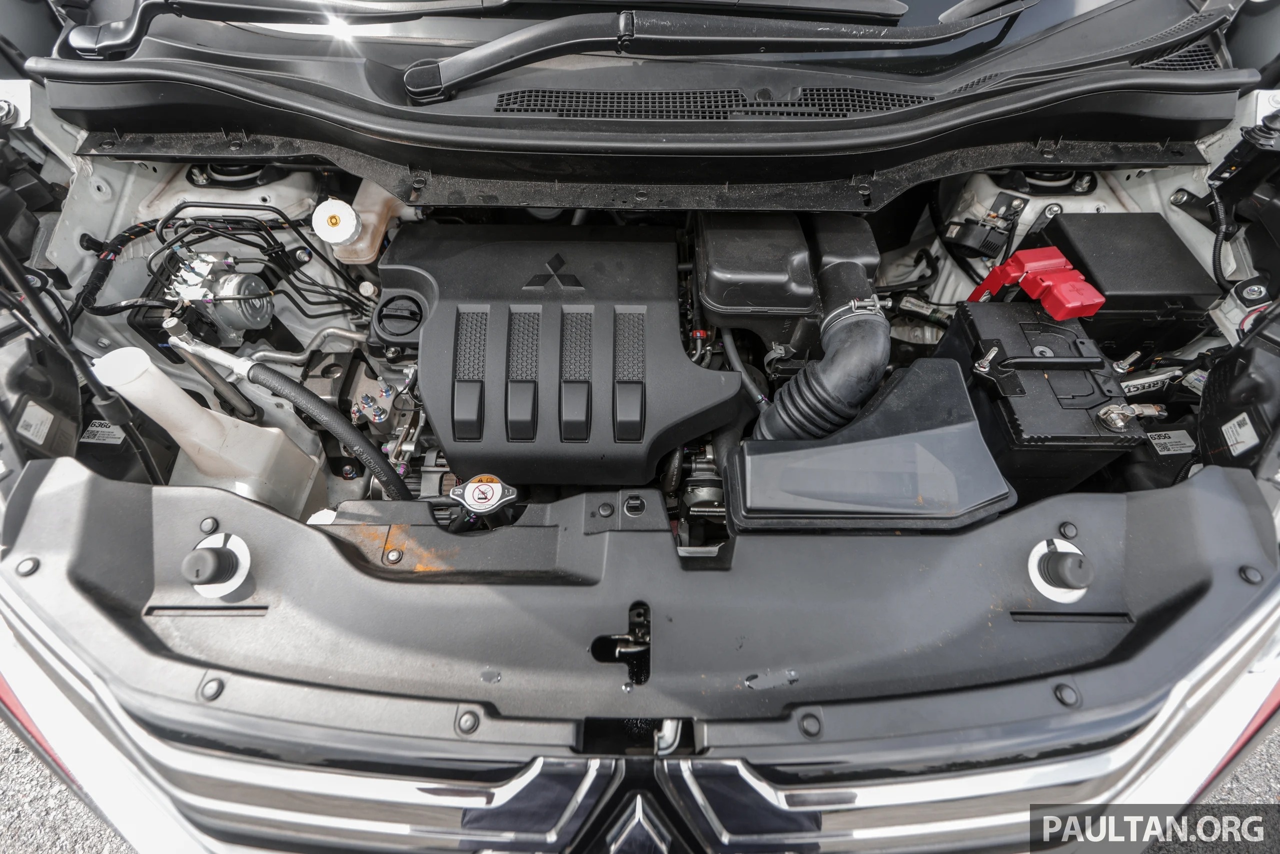 Xpander xe dua doc nhat anh 10