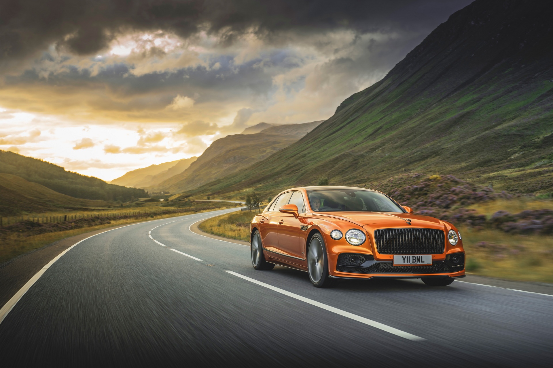 Flying Spur Speed ra mắt ảnh 10 Flying Spur Speed ra mat anh 10