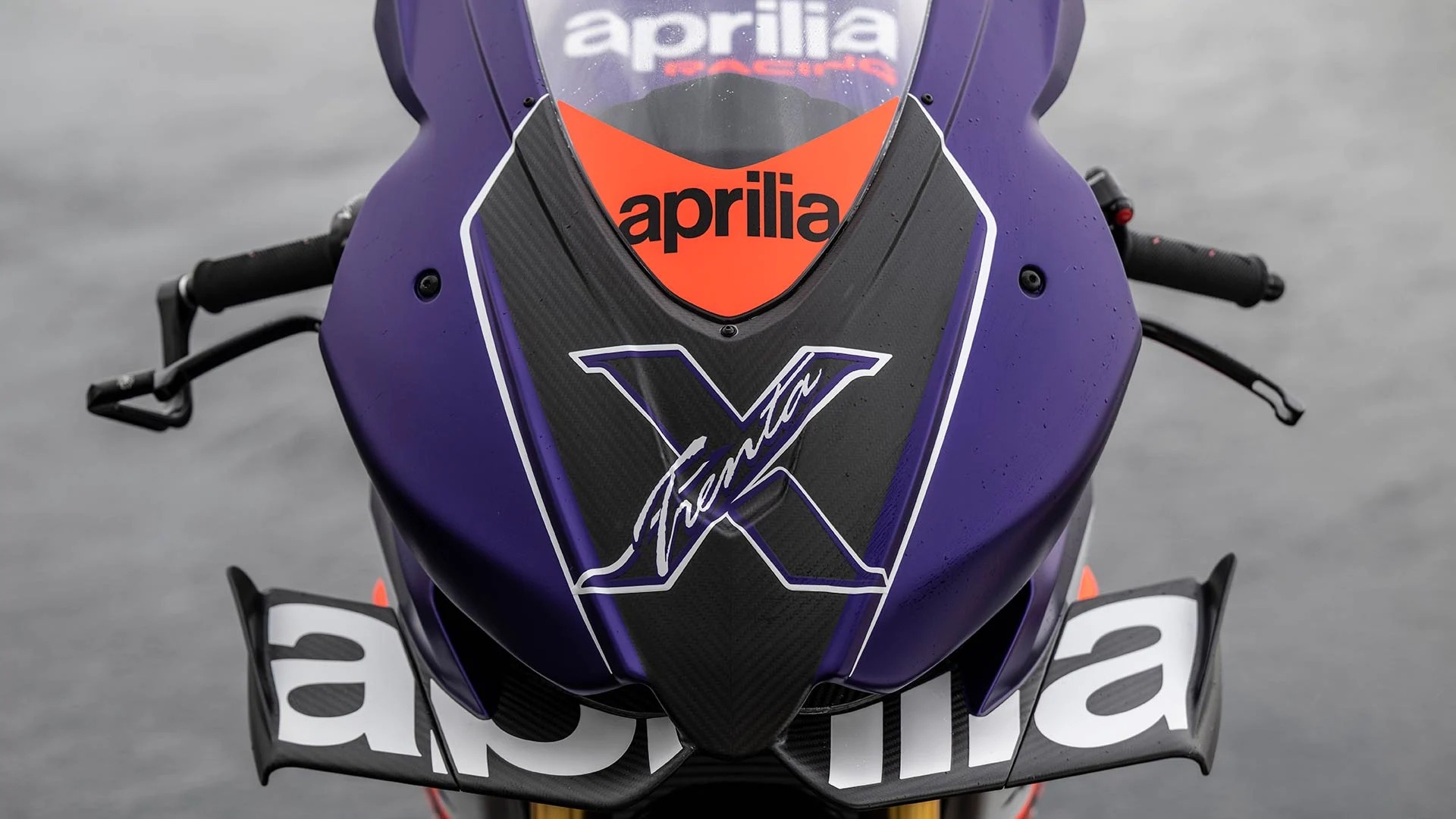 Sieu xe Aprilia RSV4 Xtrenta anh 3