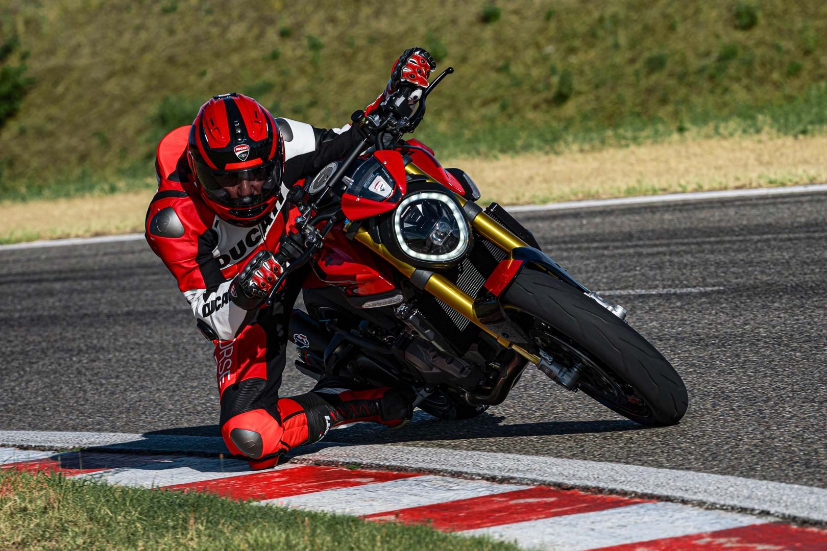Ducati Monster SP ra mắt ảnh 11 Ducati Monster SP ra mat anh 11