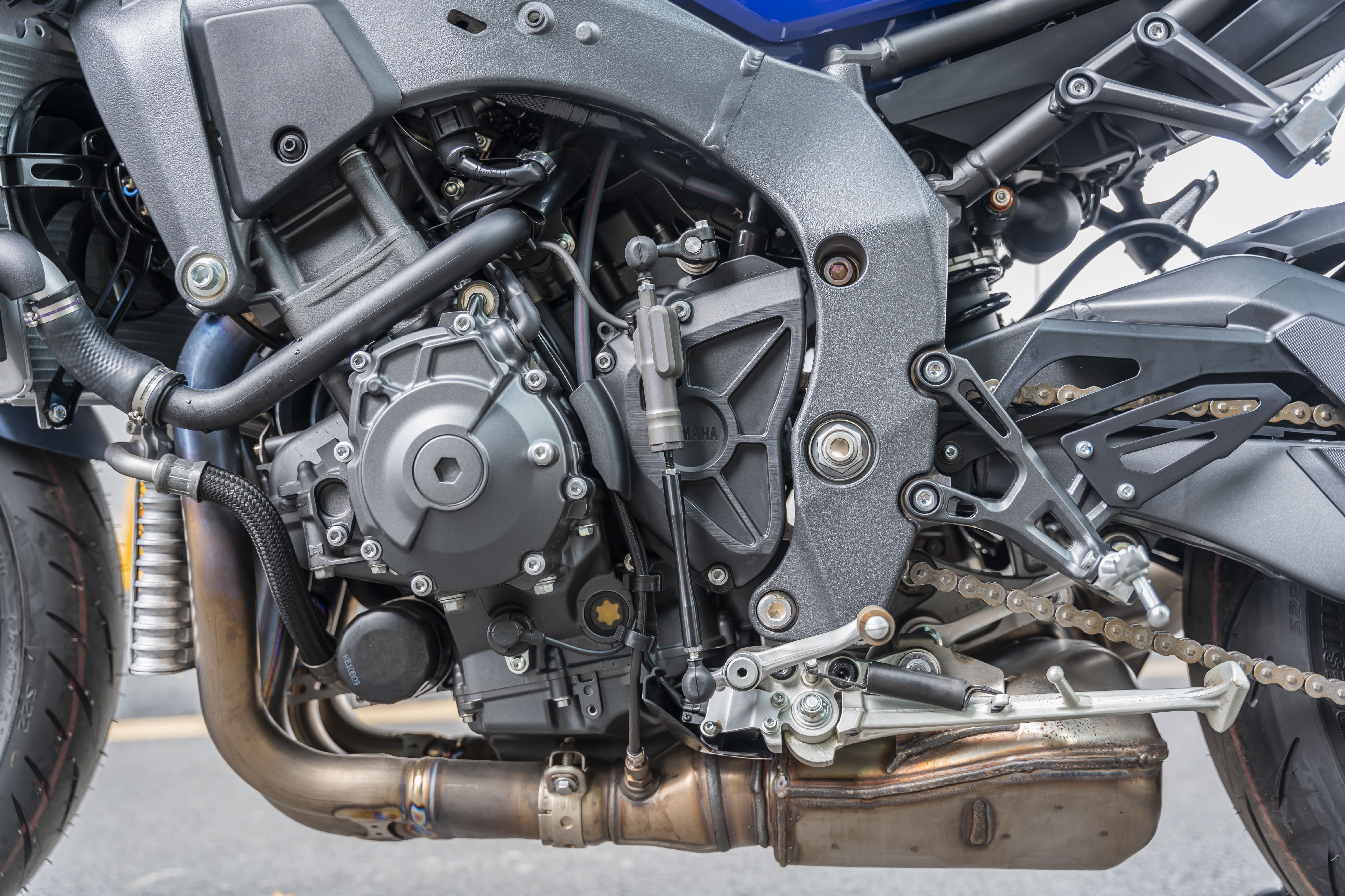 nakedbike 1.000 cc moi anh 10