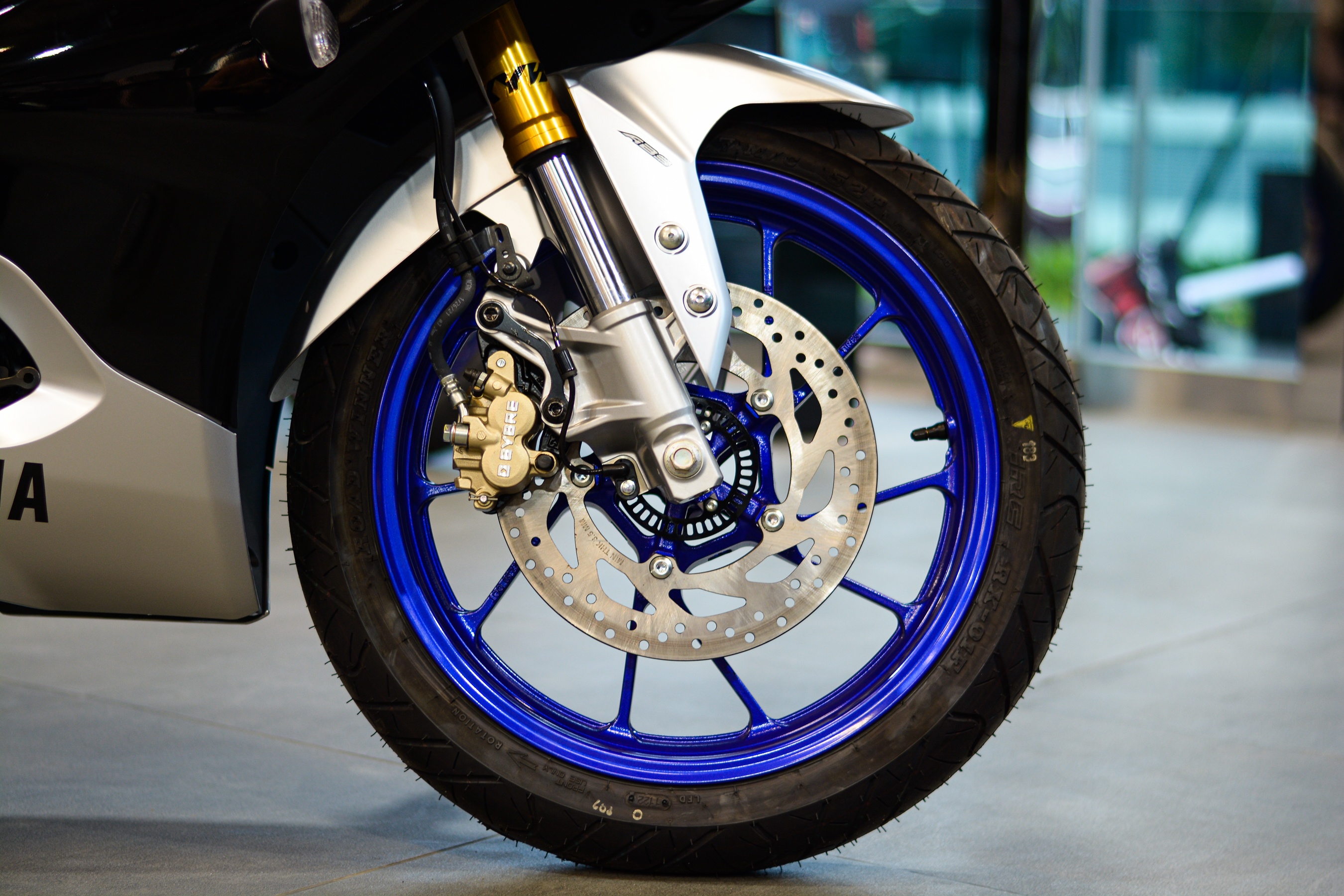 YZF-R15M encounters difficulties 2 YZF-R15M encounters difficulties 2