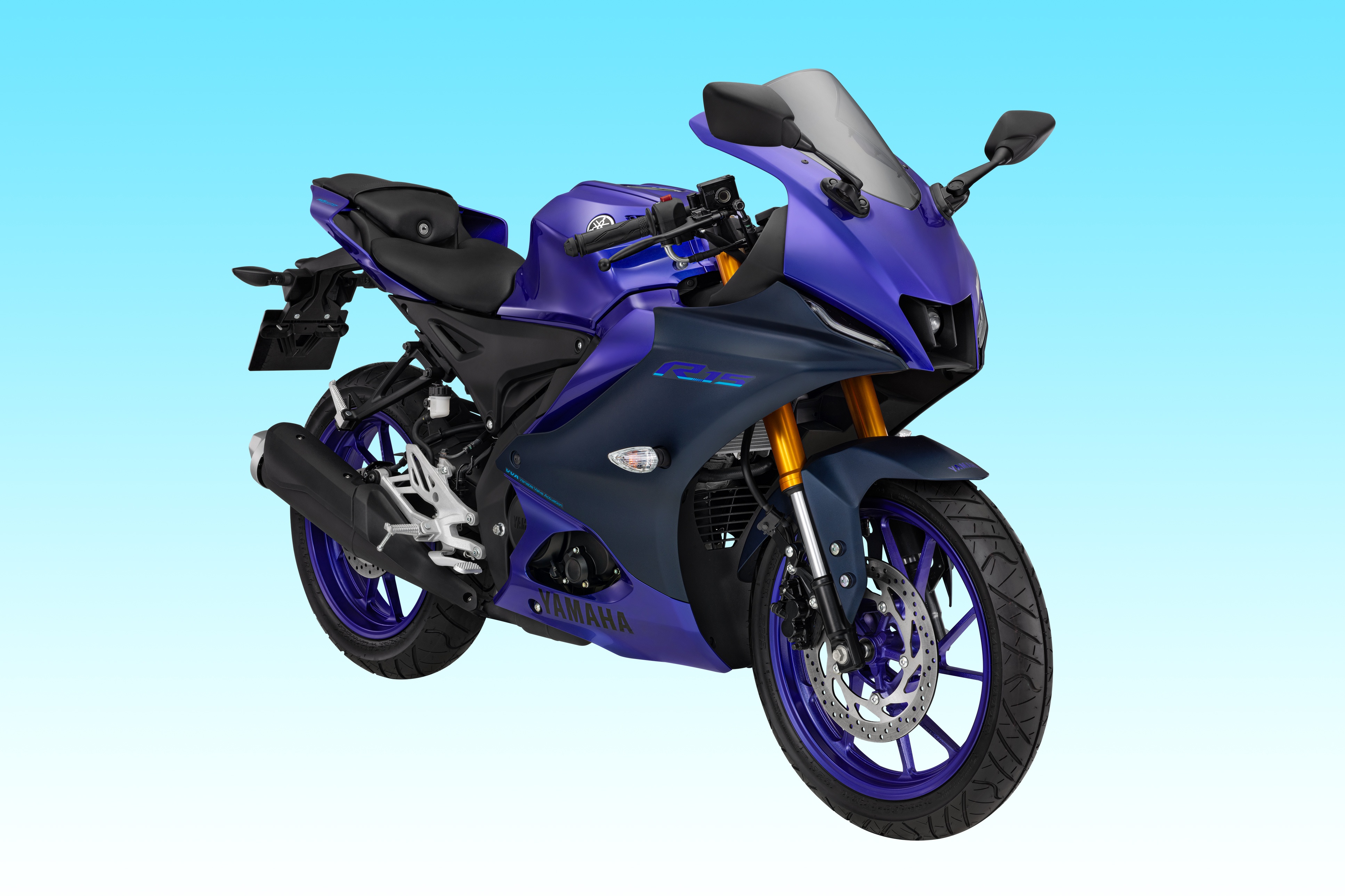 Yamaha YZF-R15 or Honda CBR150R picture 1