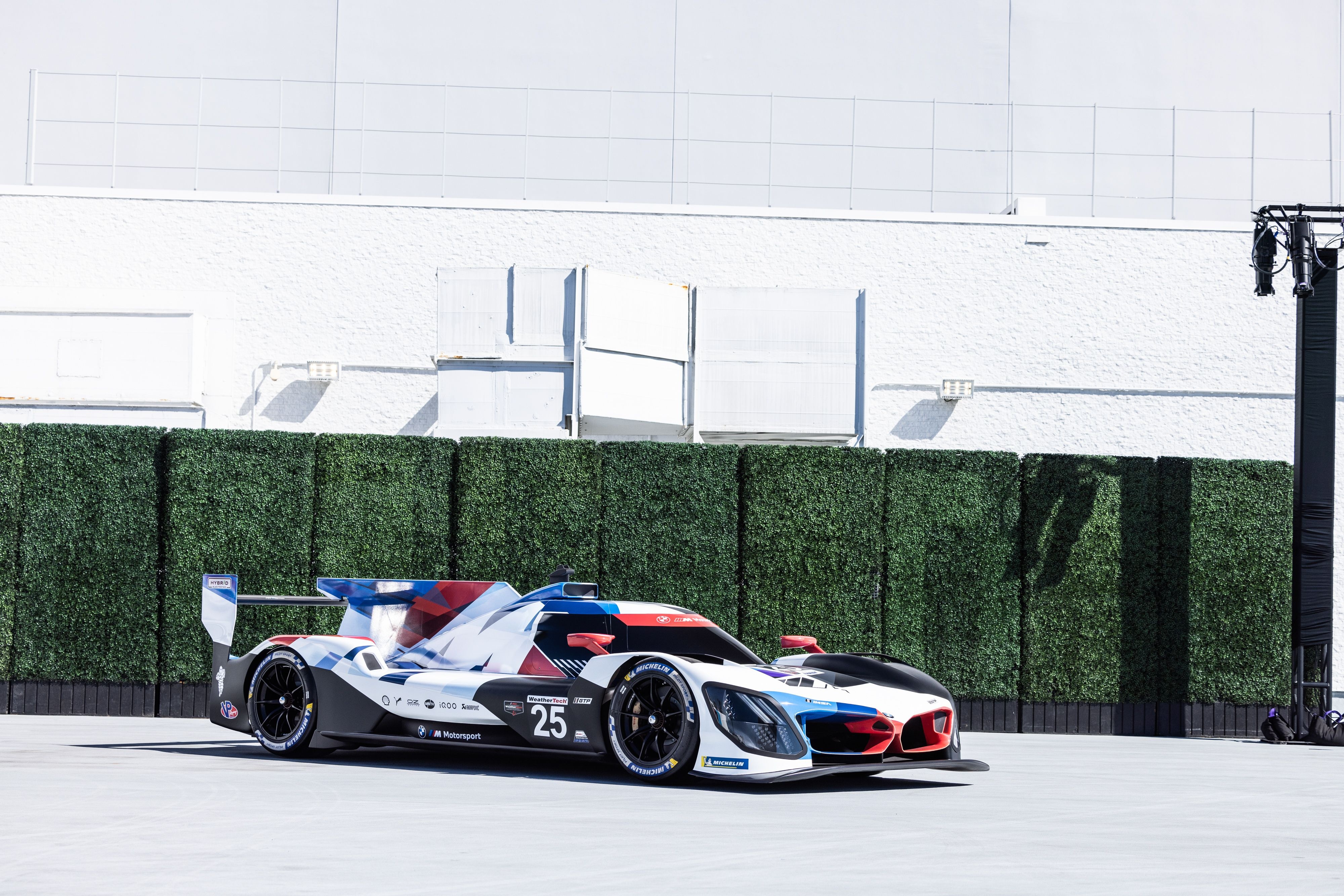 BMW M Hybrid V8 anh 2