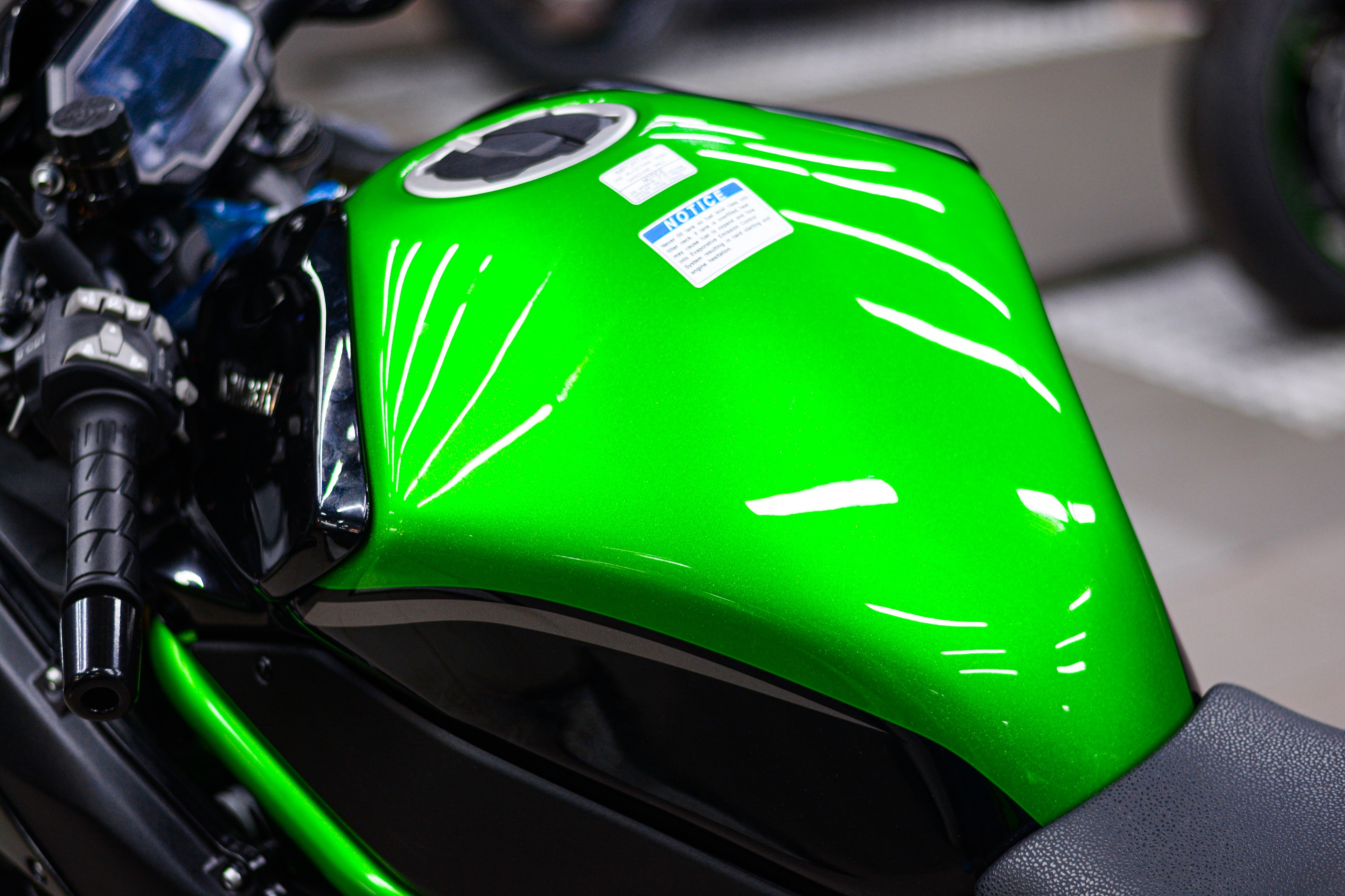 Kawasaki ZH2 gia 770 trieu anh 7