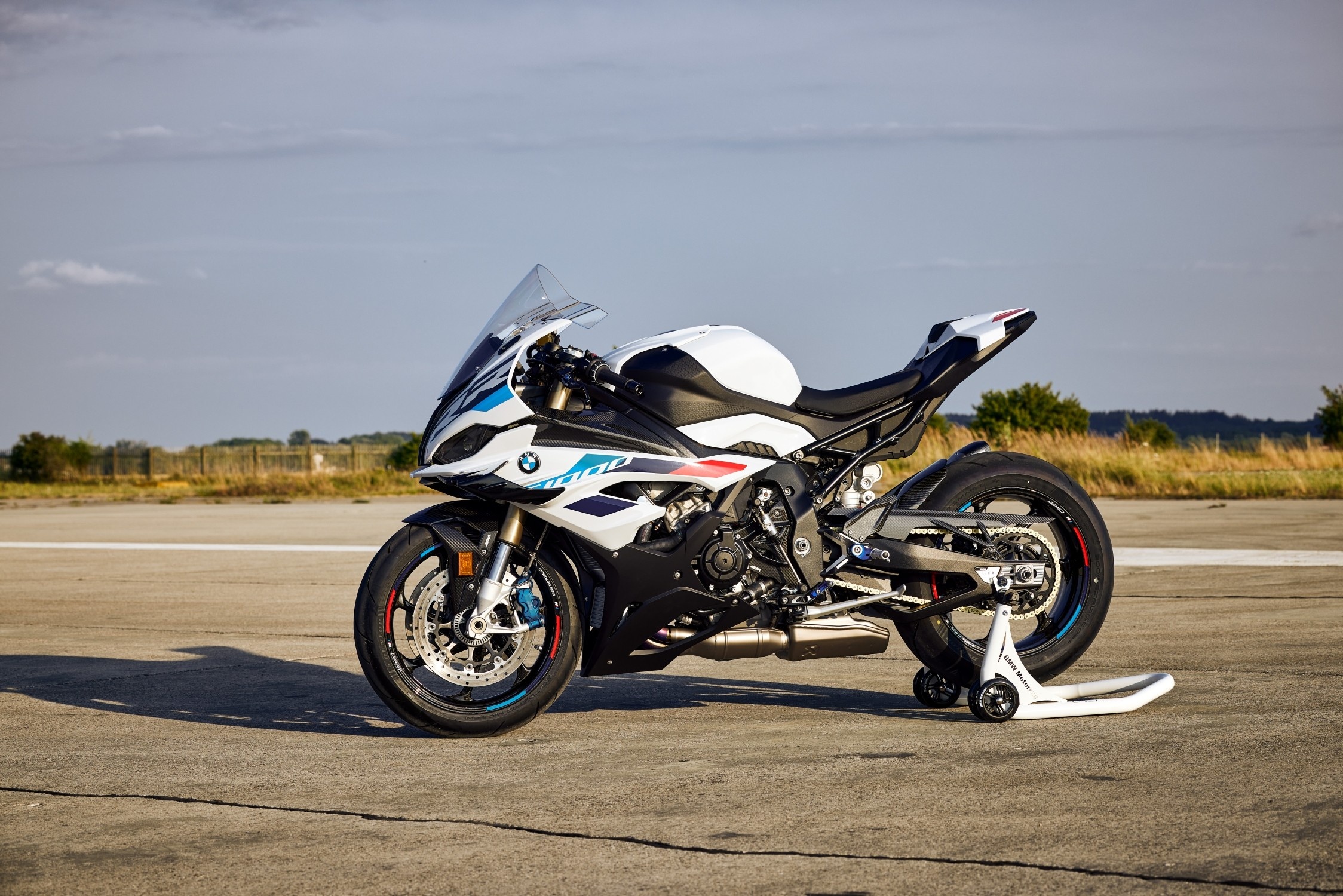 S 1000 RR moi anh 2