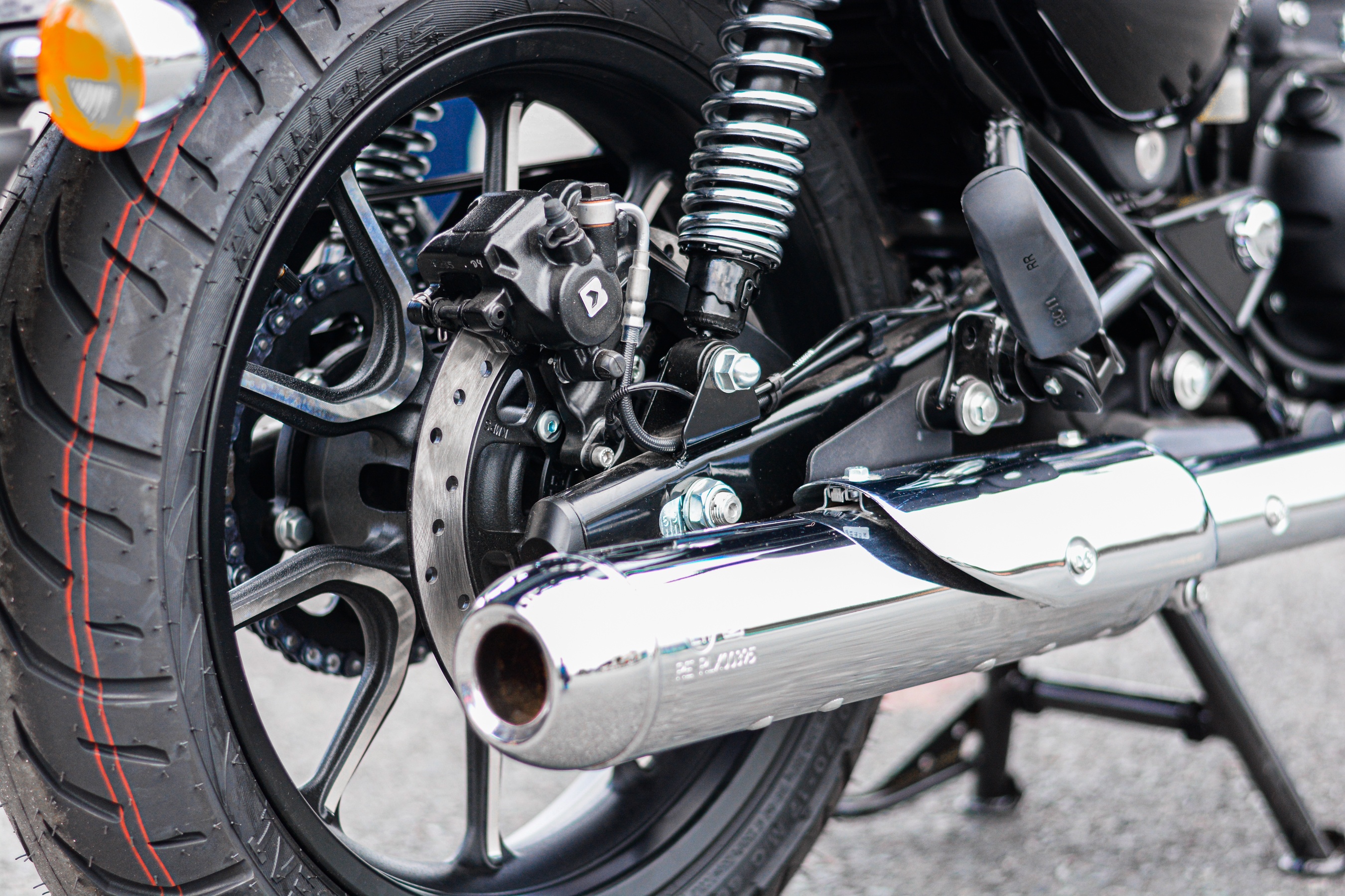 Royal Enfield Meteor 350 anh 9