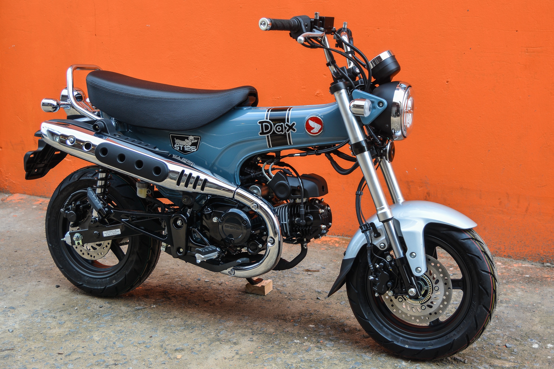 Xe la Honda Dax ST125 dau tien tai Viet Nam, dat hon SH 150i hinh anh