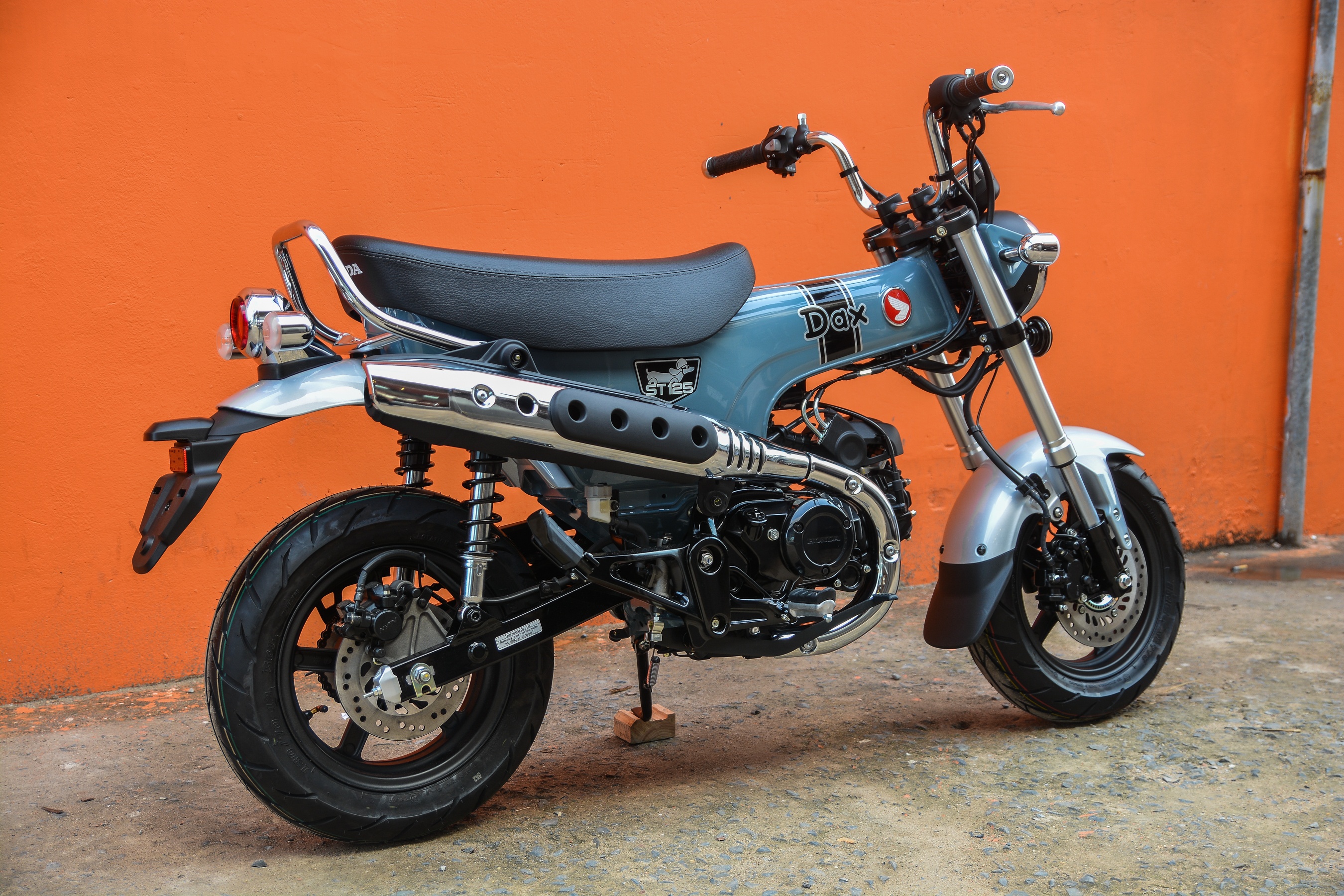 Dax ST125 dau tien anh 2