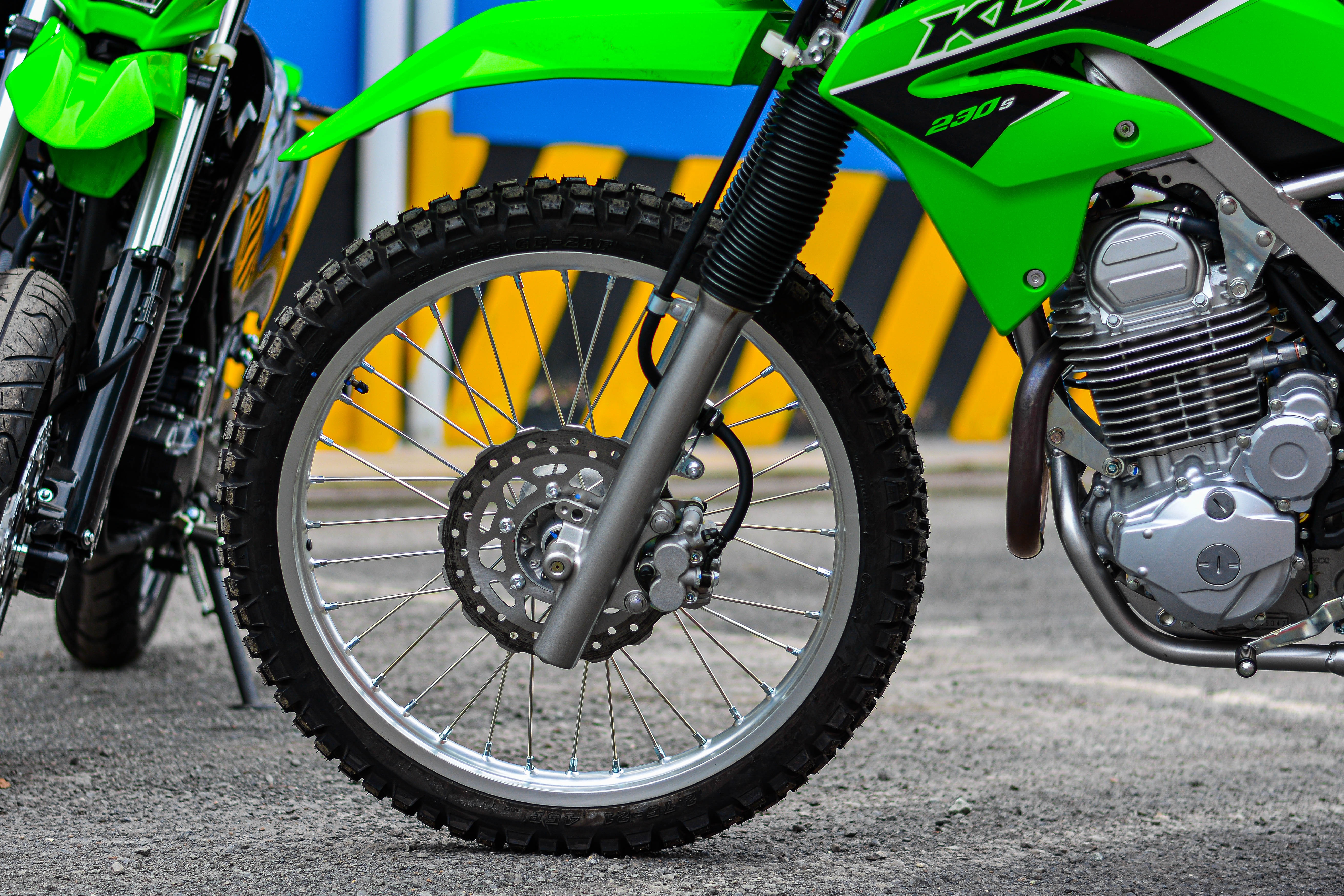 Kawasaki KLX230 giá SH 350i ảnh 4 Kawasaki KLX230 gia SH 350i anh 4