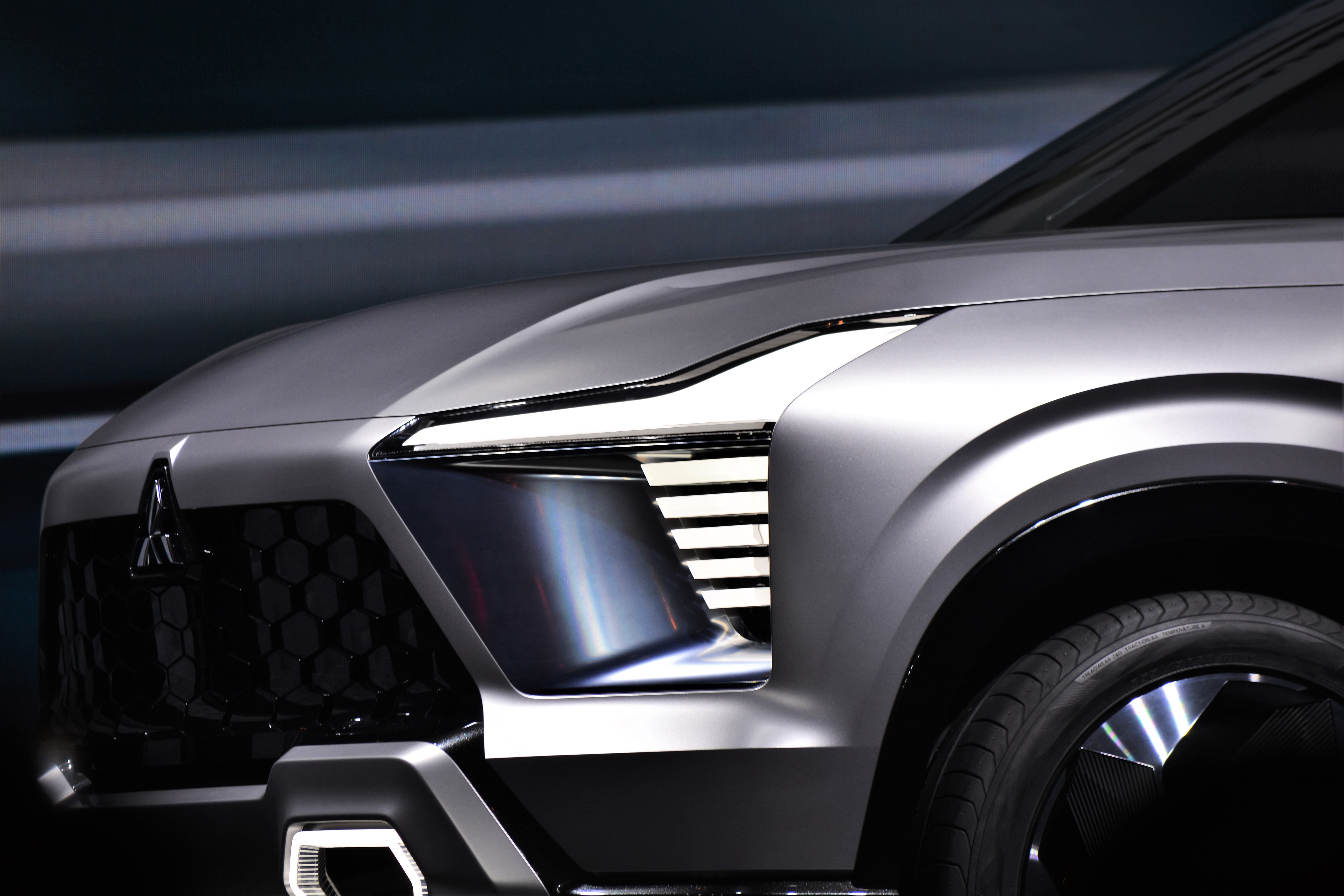 SUV dang mong cho VMS anh 3