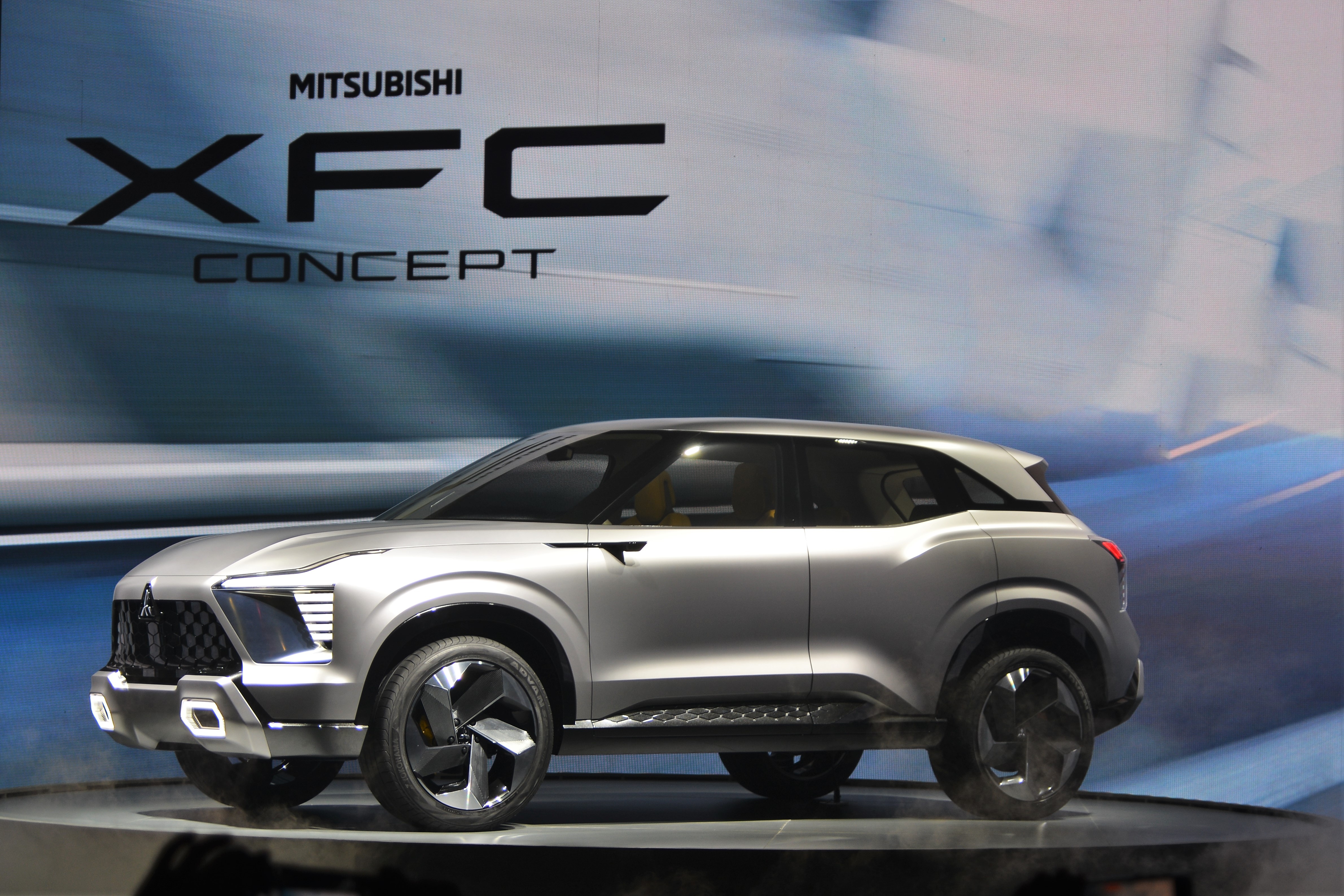 Chi tiet Mitsubishi XFC Concept tai Viet Nam hinh anh