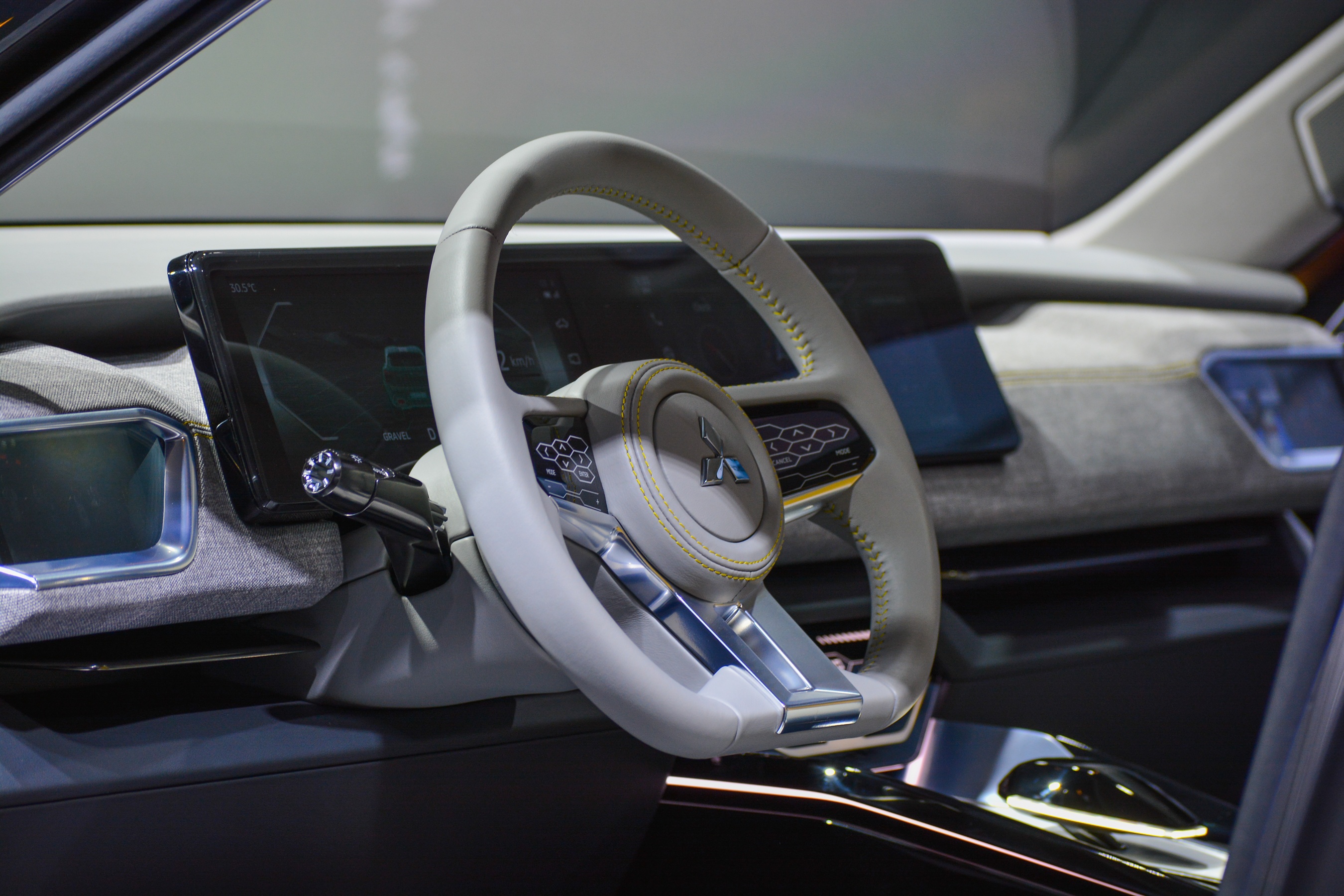 SUV dang mong cho VMS anh 7