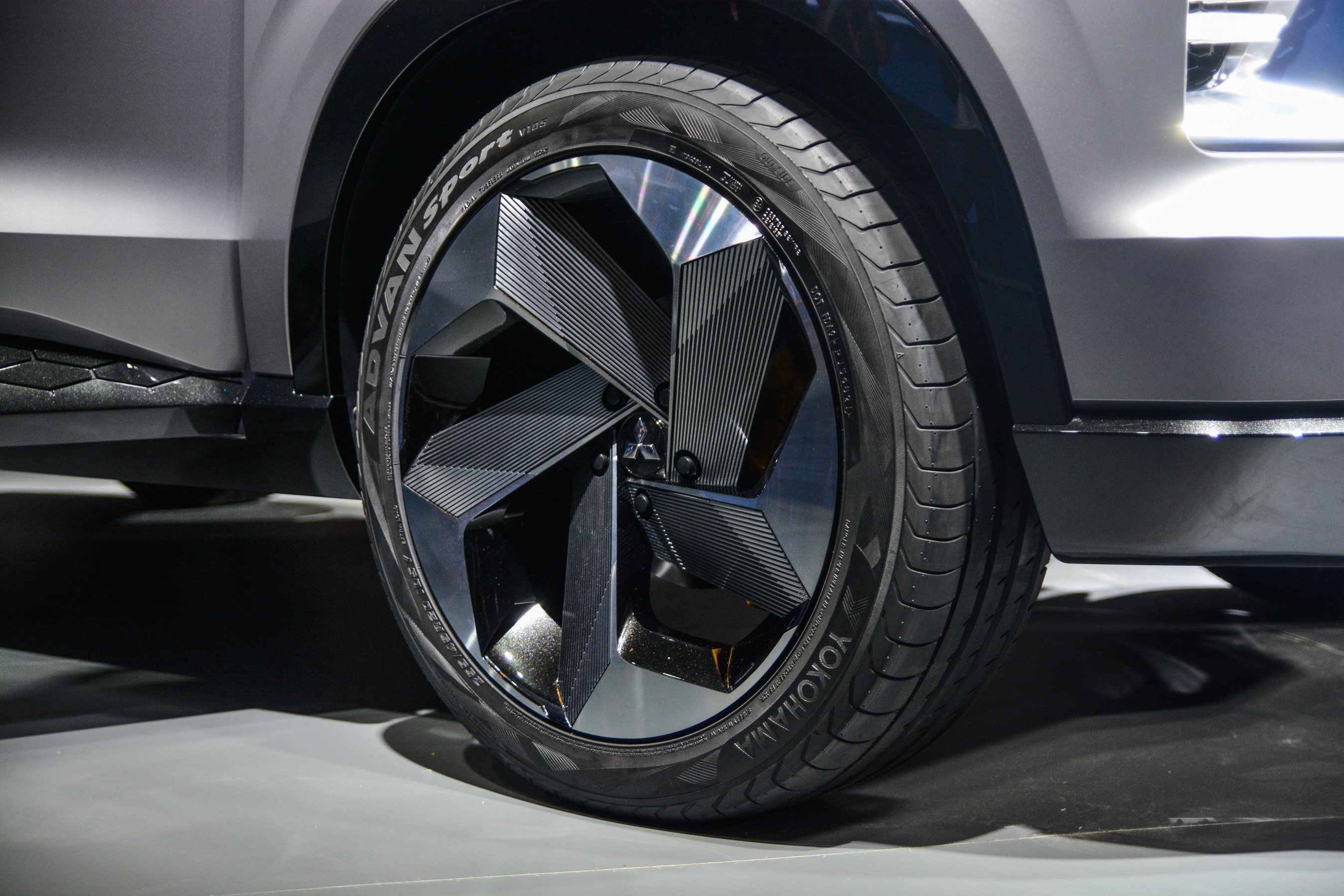 SUV dang mong cho VMS anh 6