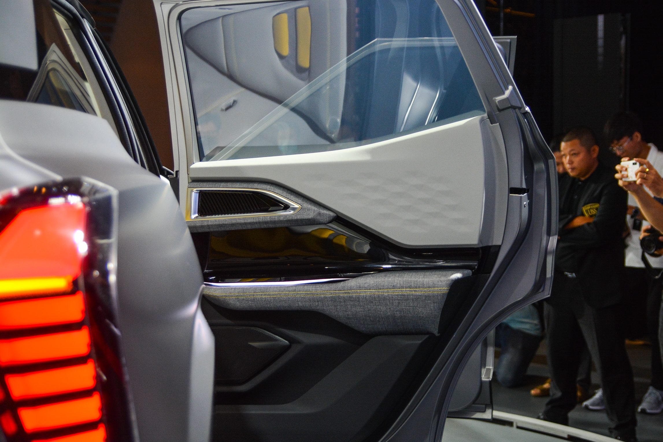 SUV dang mong cho VMS anh 8