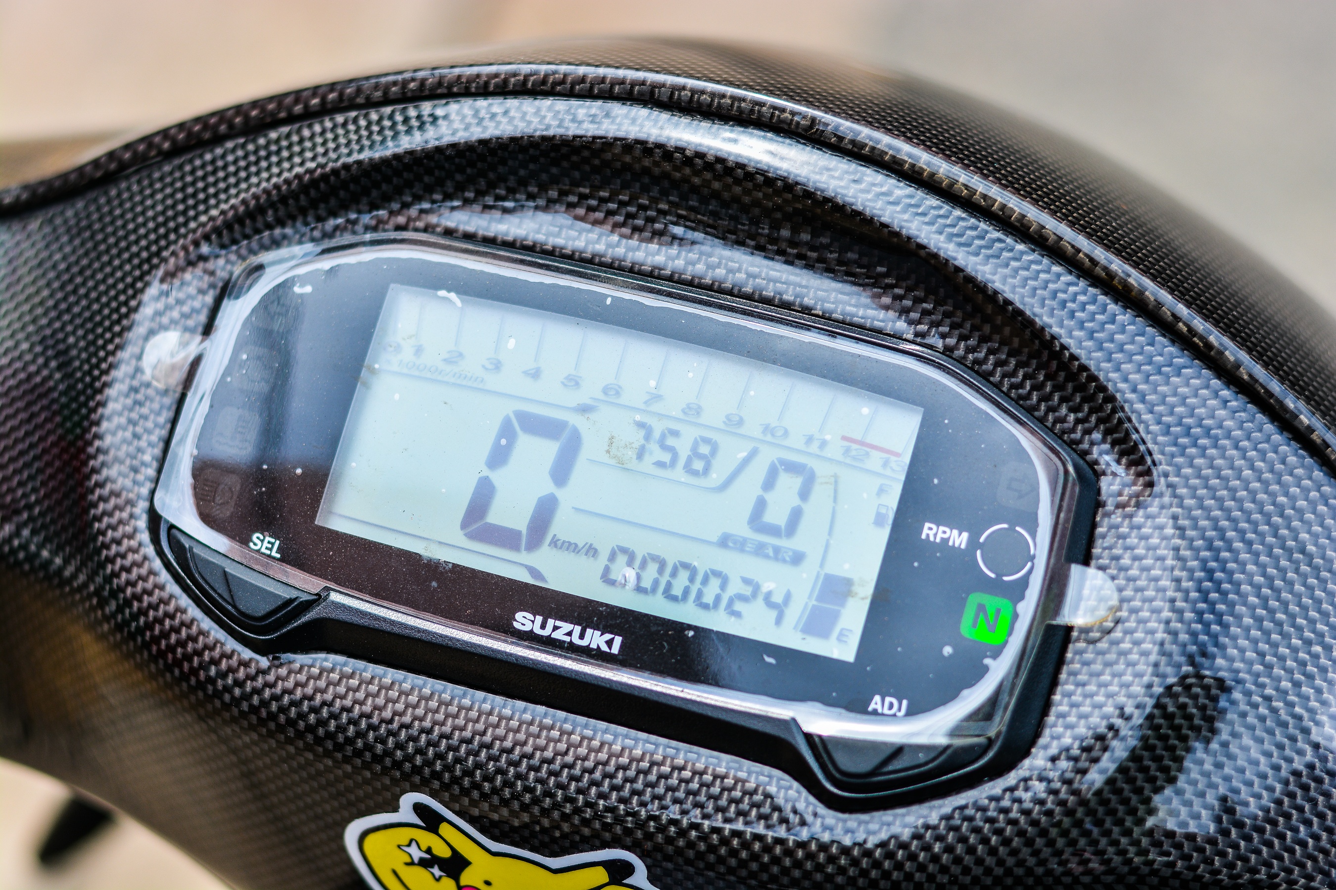 Suzuki FX do carbon anh 5