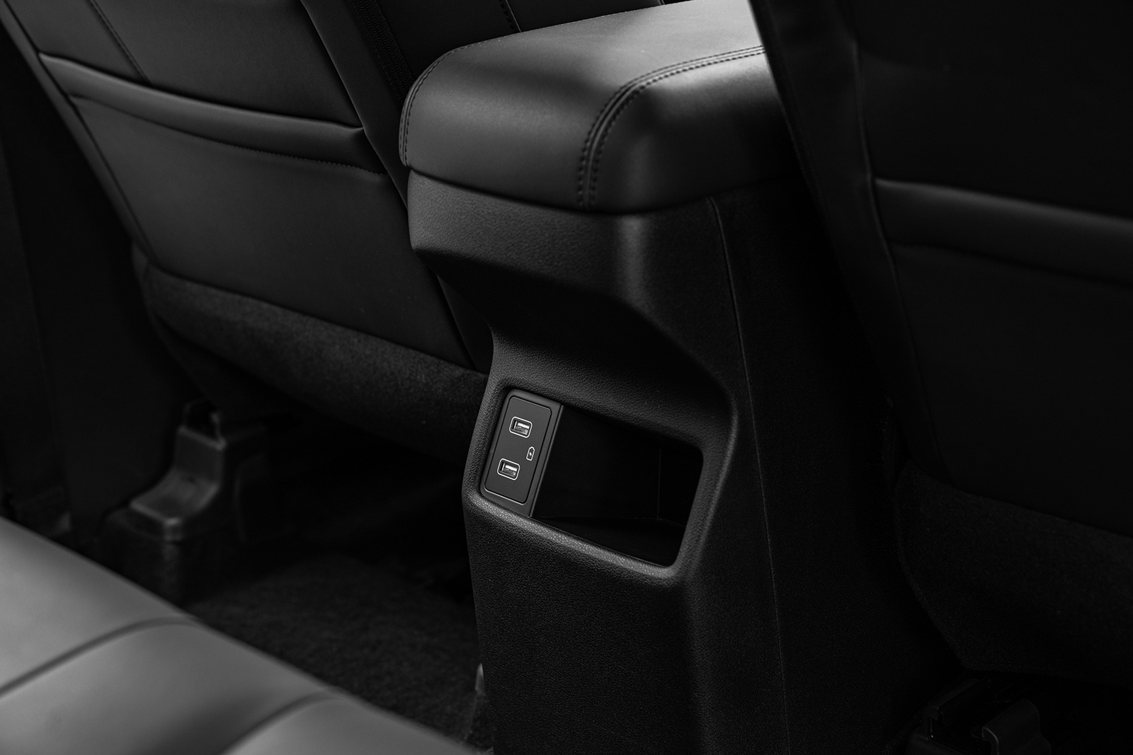 Chi tiet Hyundai Stargazer anh 20