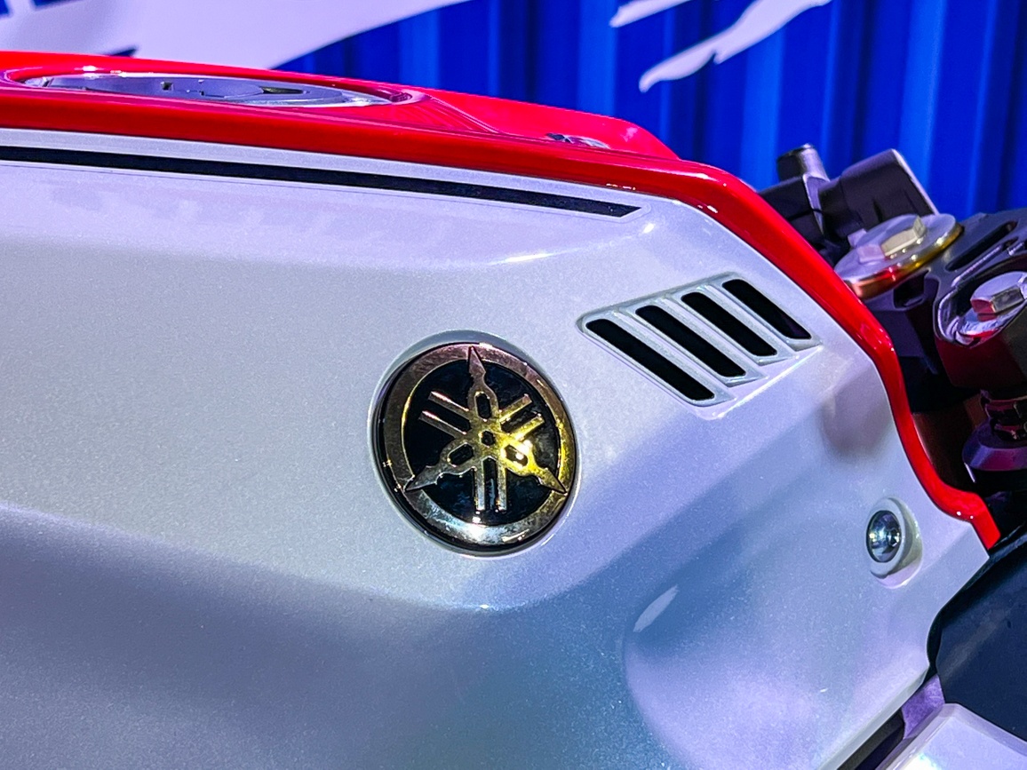 YZF-R15M ban gioi han anh 6