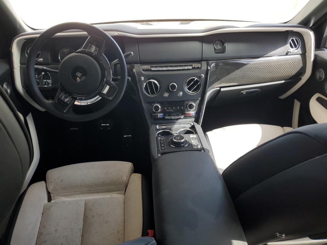 Sieu xe ngap trong lu anh 2