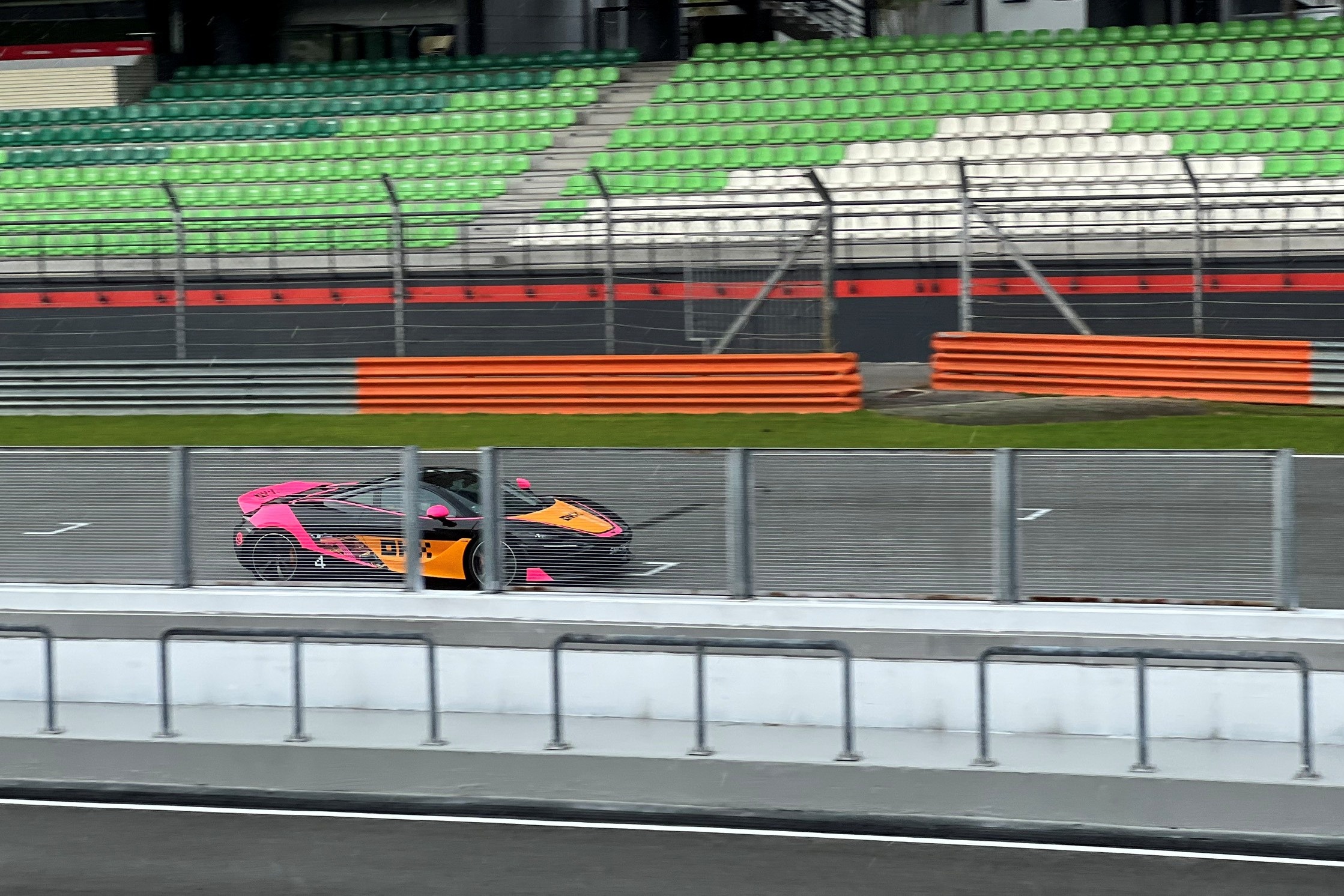 Toi cam lai sieu xe anh 6