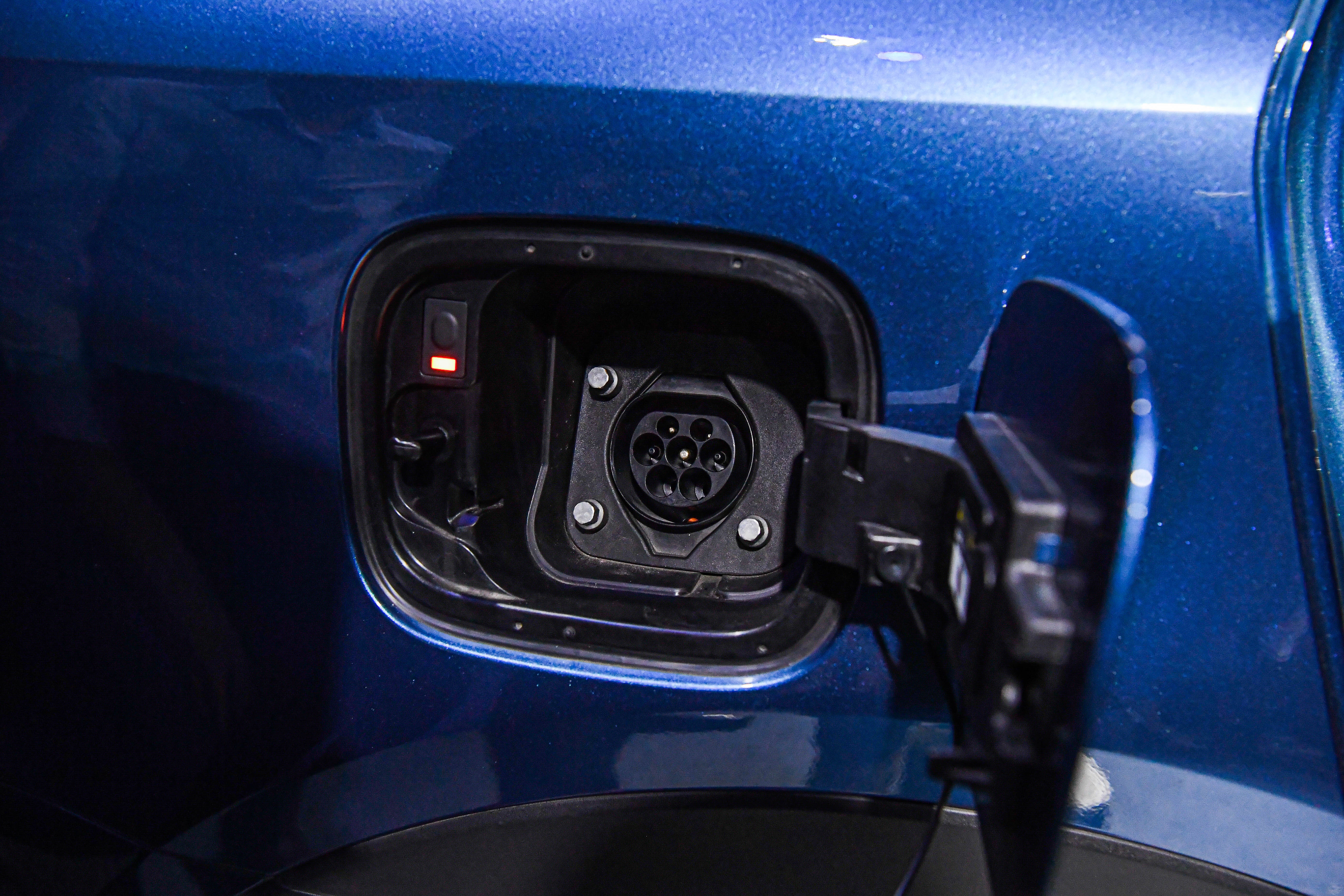 Kia Sorento co cong sac anh 4