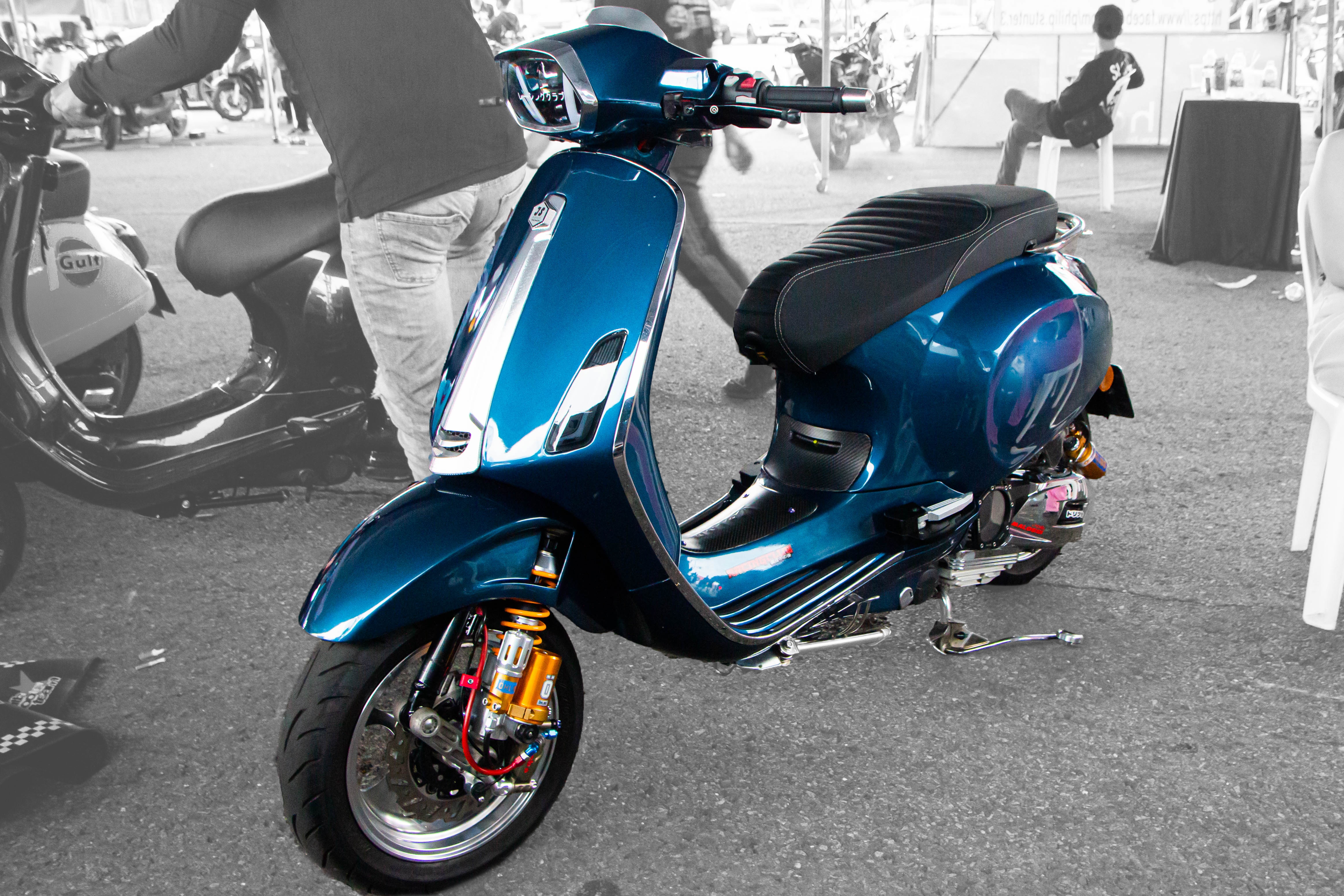 Chu xe chi hon 700 trieu dong de nang cap Vespa Sprint hinh anh