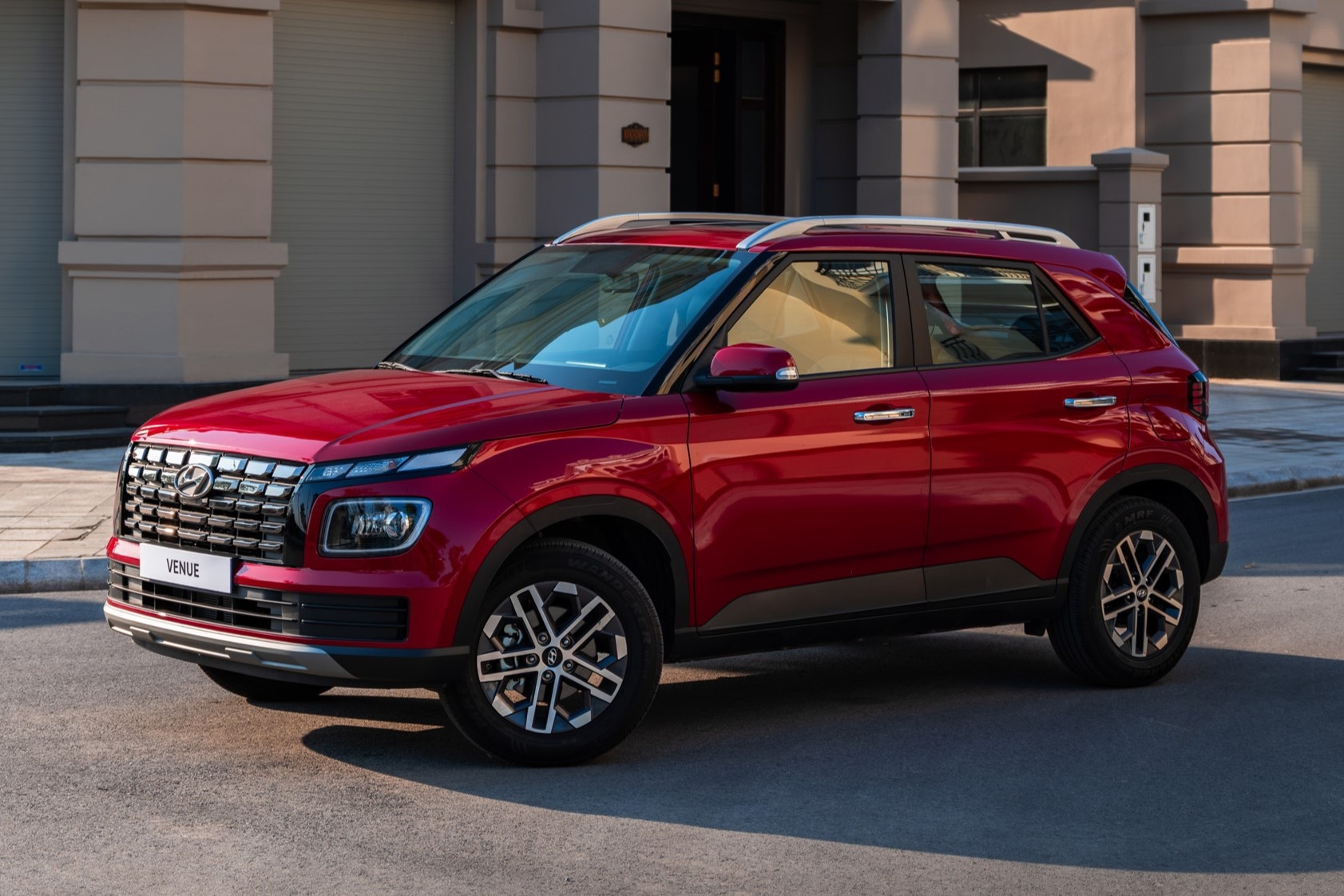 Cam lai Hyundai Venue - nhom SUV co nho van la hoan hao cho lai moi hinh anh