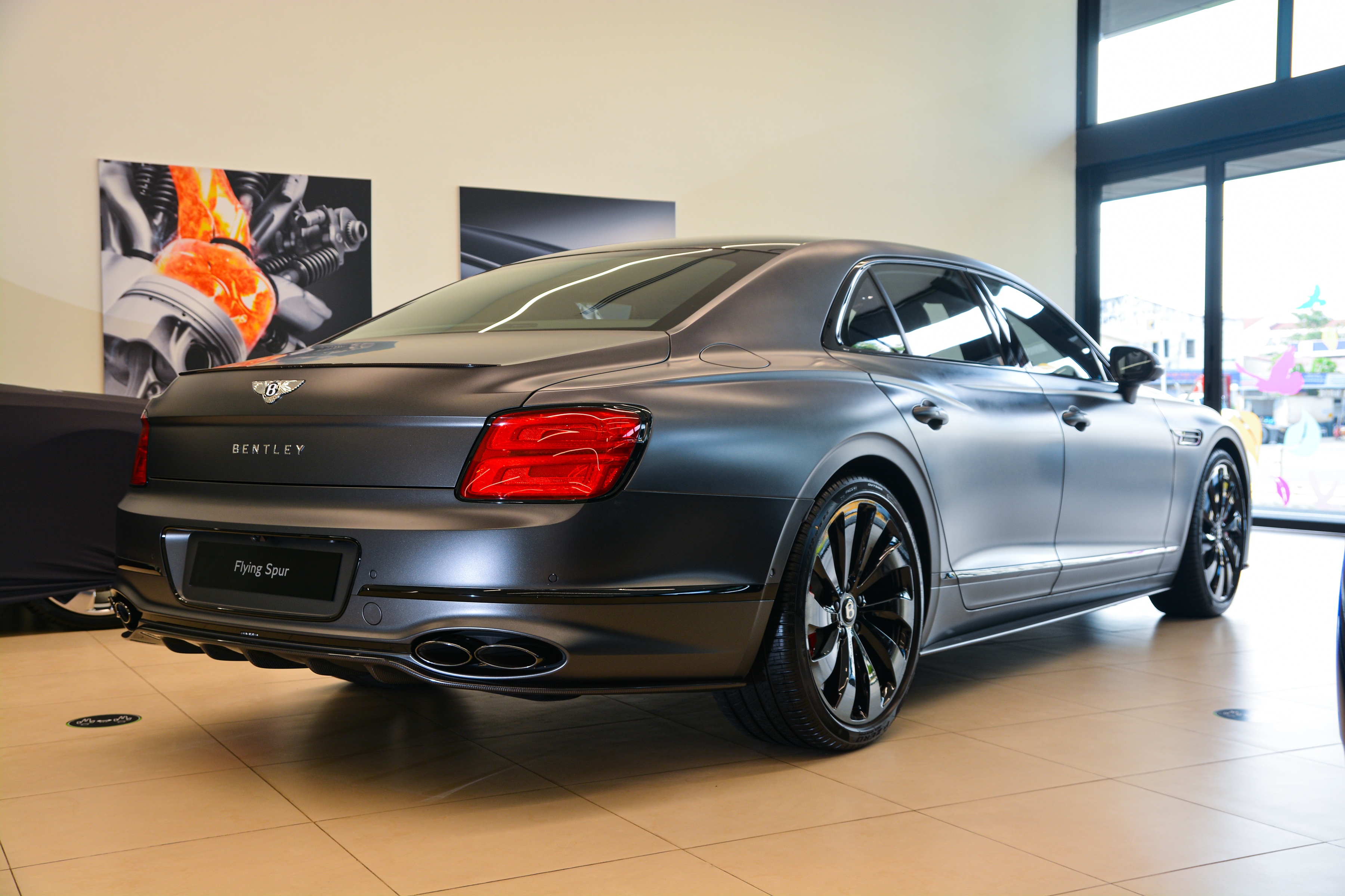 Bentley Flying Spur nang cap anh 2