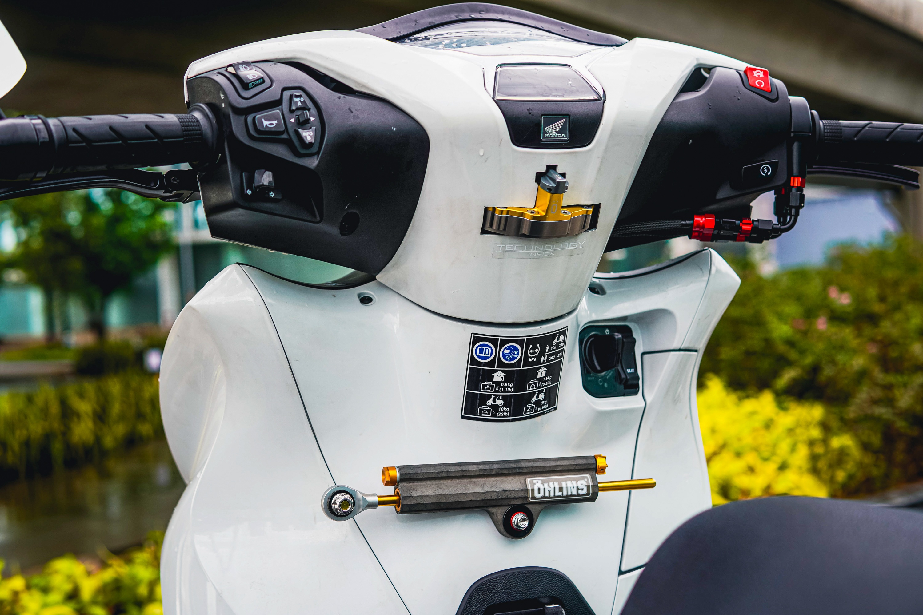 SH 350i do nua ty anh 5