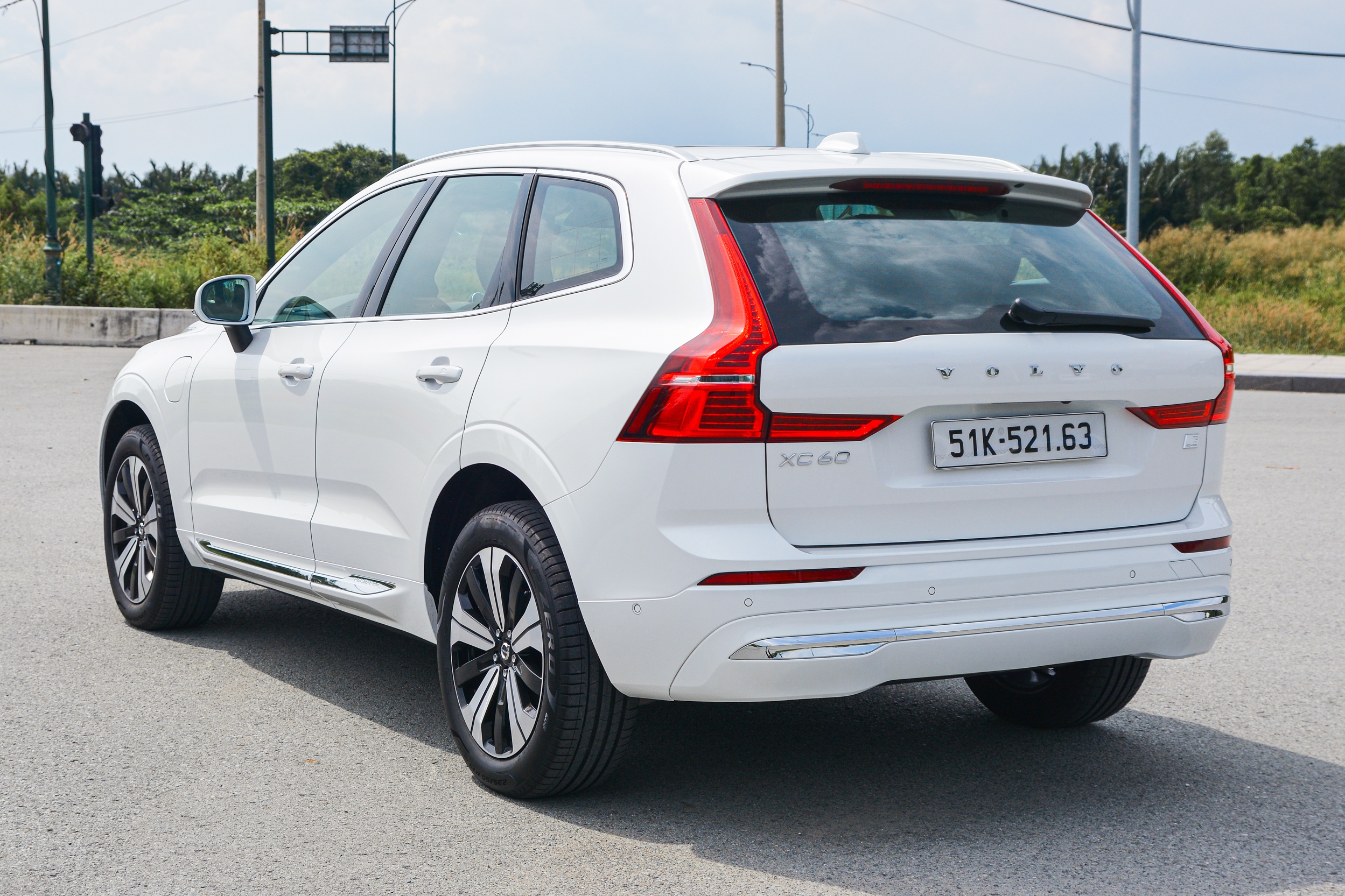 Can canh XC60 Recharge Ultimate anh 14