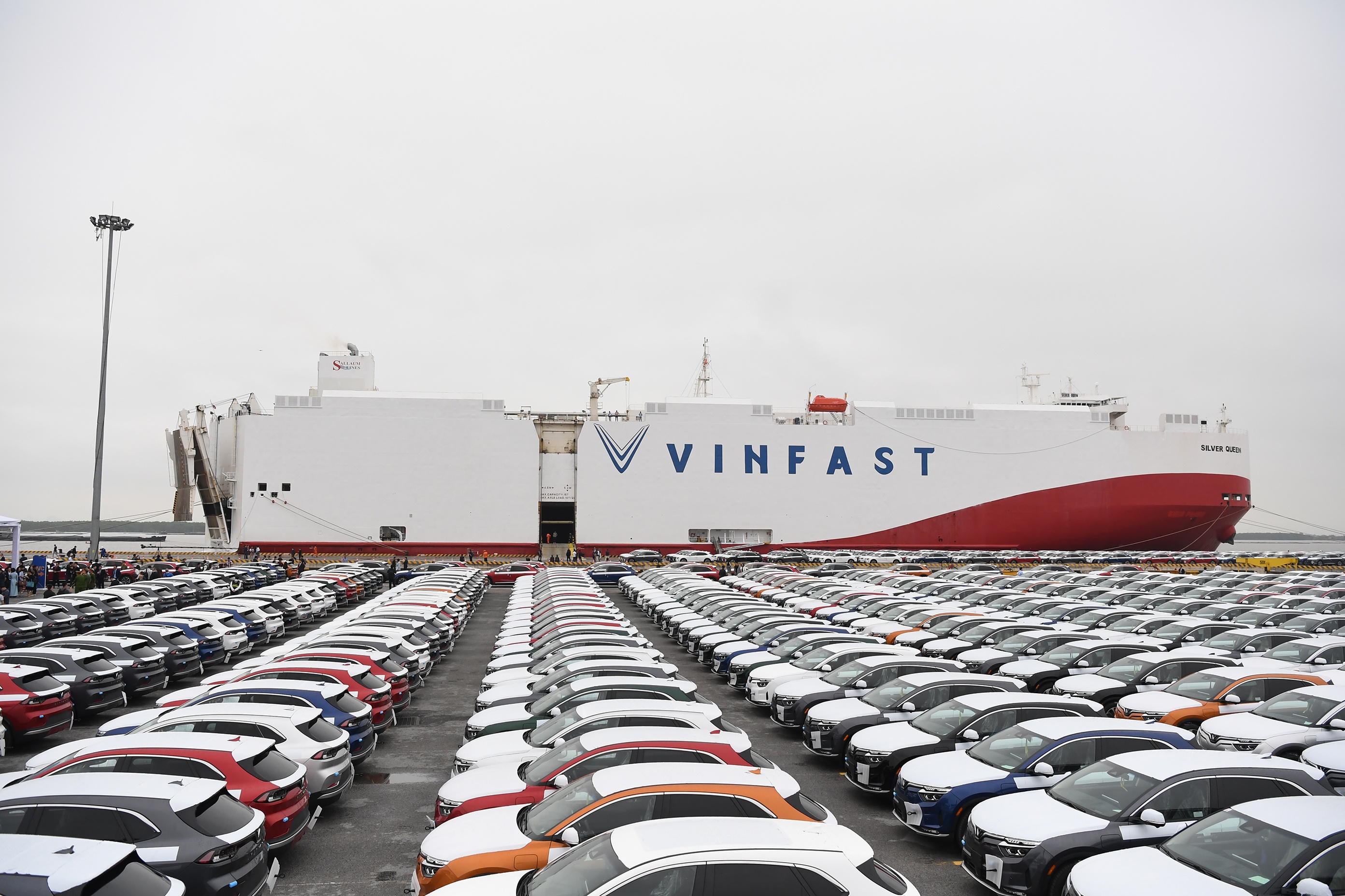 VinFast VF8 ban tai My anh 6