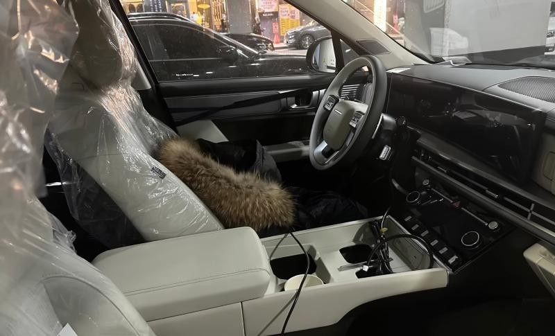 Anh noi that Hyundai Santa Fe the he moi hinh anh