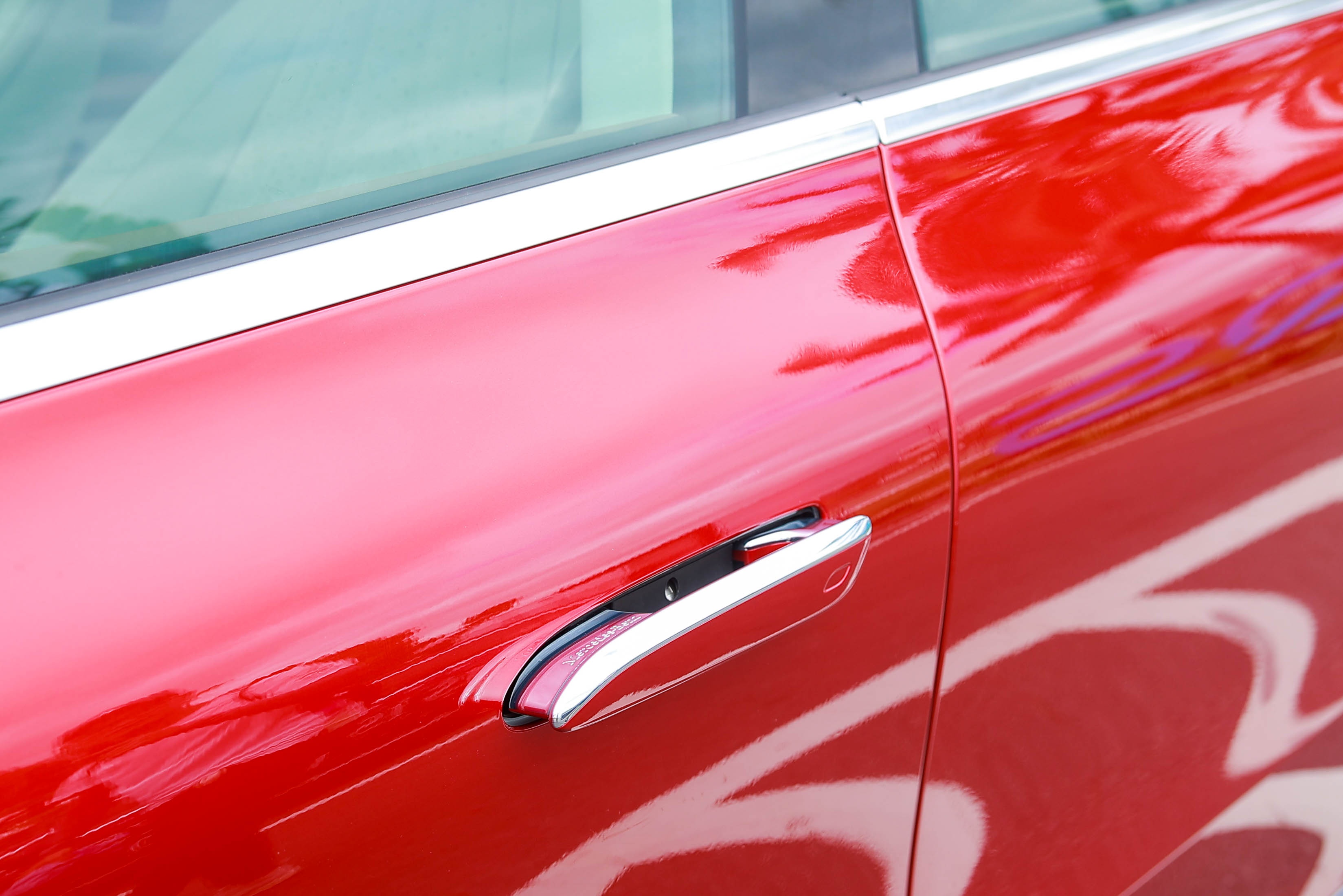 Danh gia Mercedes-Benz EQS anh 3