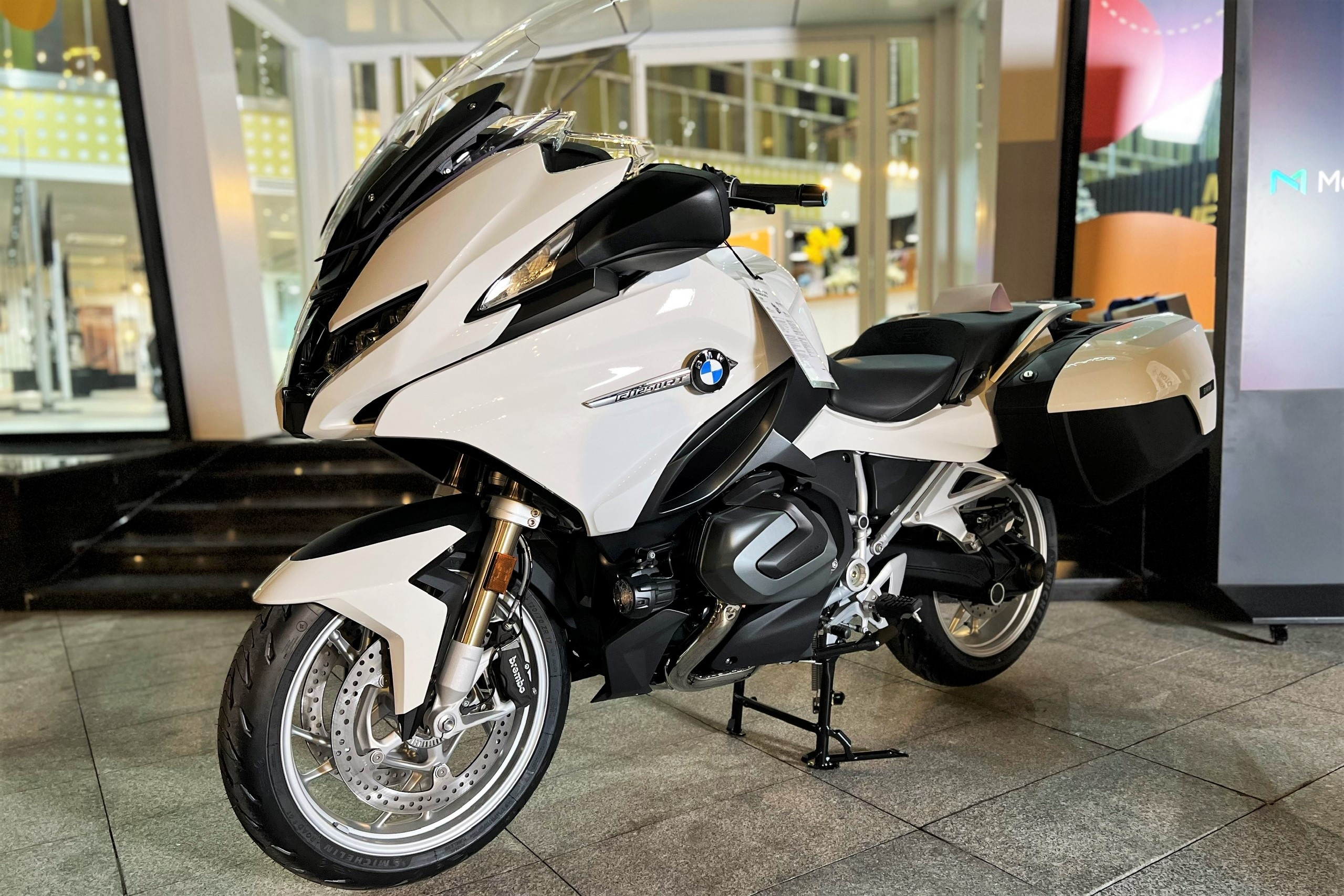 BMW R1250RT dau tien anh 1