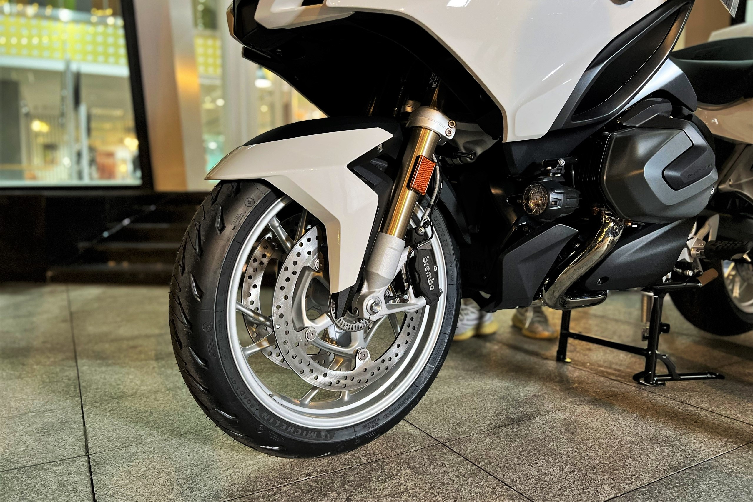 BMW R1250RT dau tien anh 3