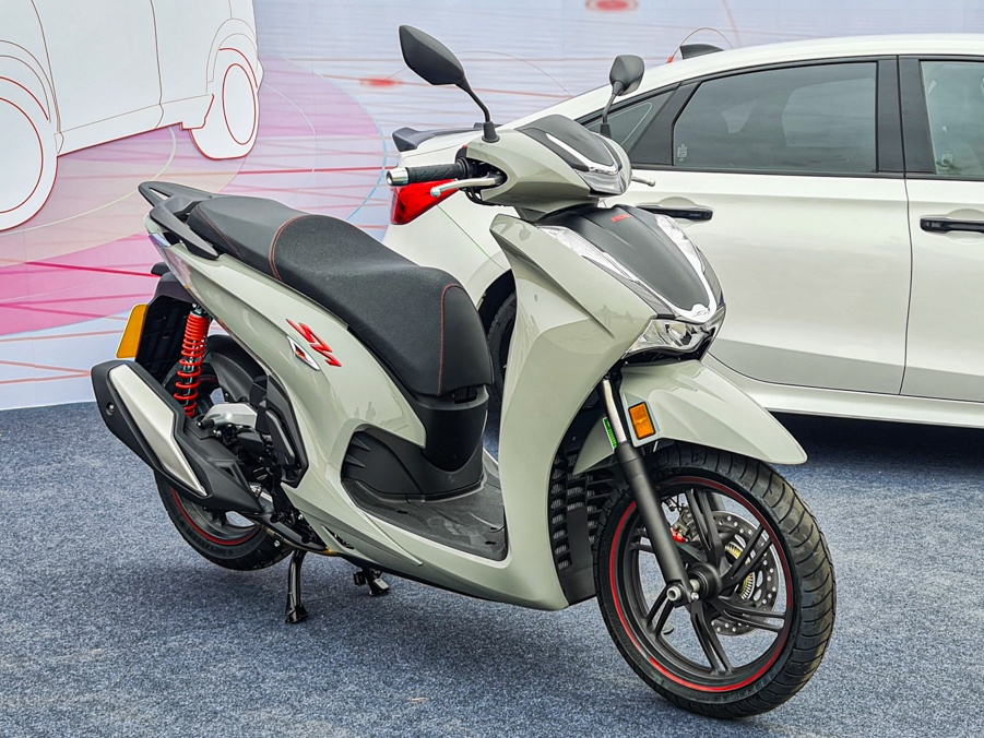 Chi tiet Honda SH 350i doi 2023 tai Viet Nam hinh anh
