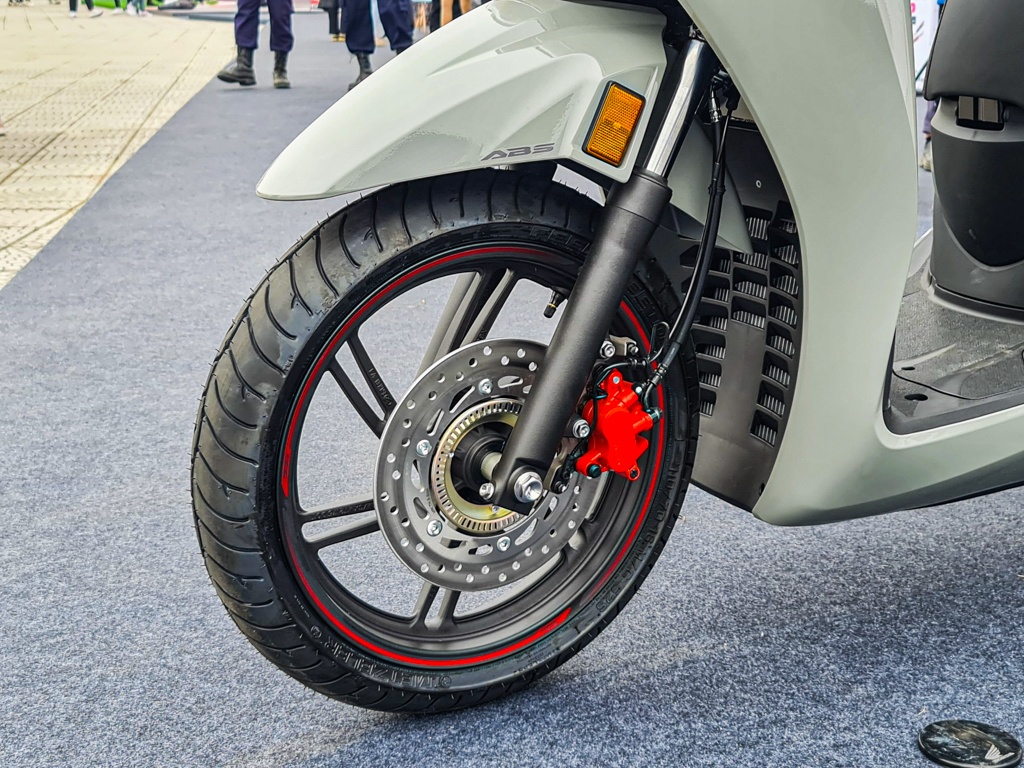 Honda SH 350i doi 2023 anh 3