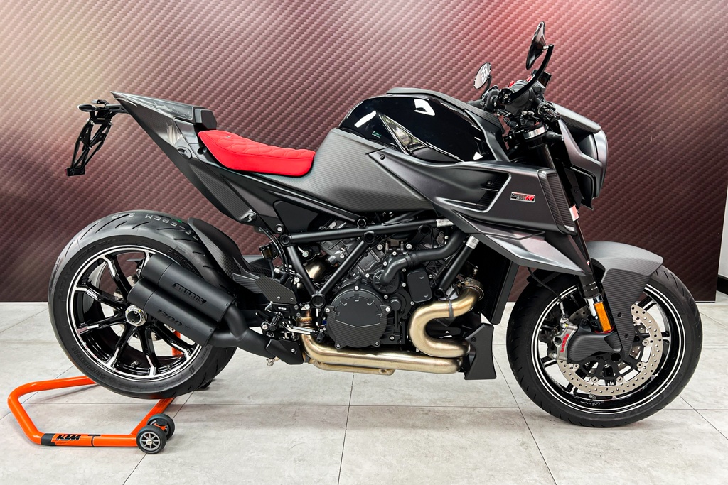 Chi tiet KTM Brabus 1300R tai Viet Nam, moto gia hon 2,2 ty dong hinh anh