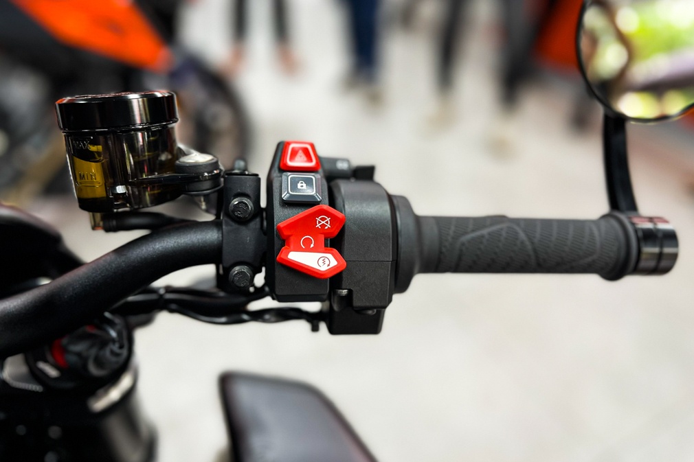 Môtô KTM Brabus 1300R ảnh 6 Moto KTM Brabus 1300R anh 6