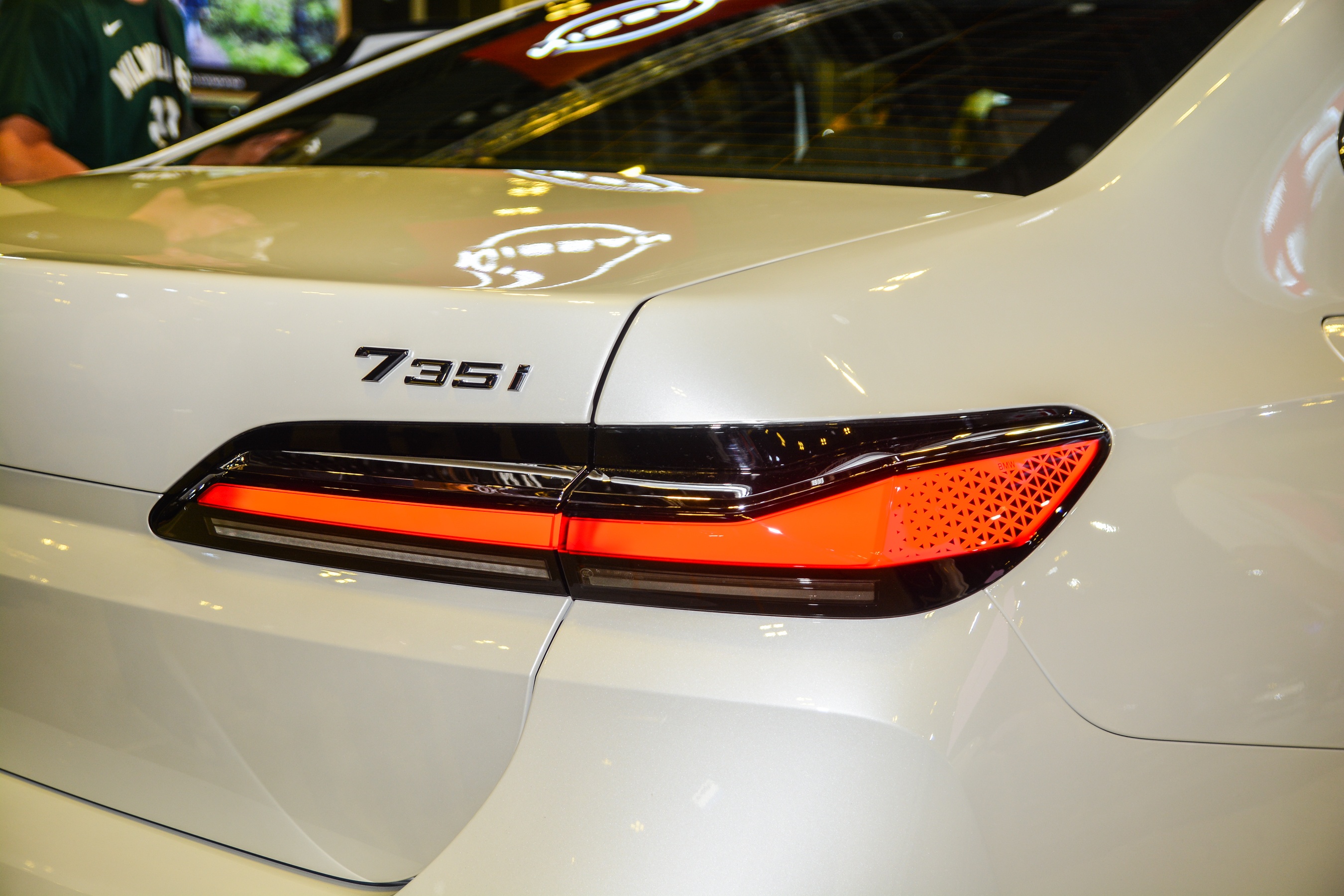 Cận cảnh BMW 7-Series G70 ảnh 5 Can canh BMW 7-Series G70 anh 5