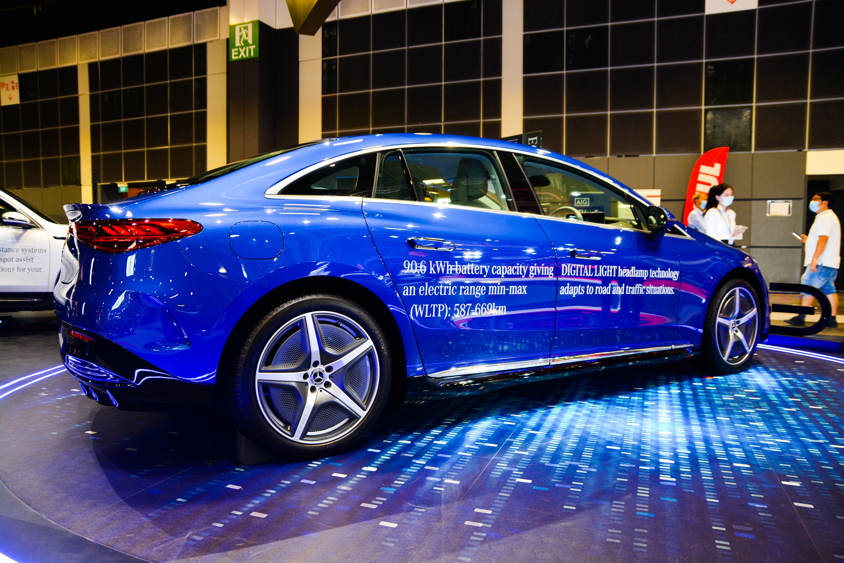 Xe dien EQE 350+ anh 6