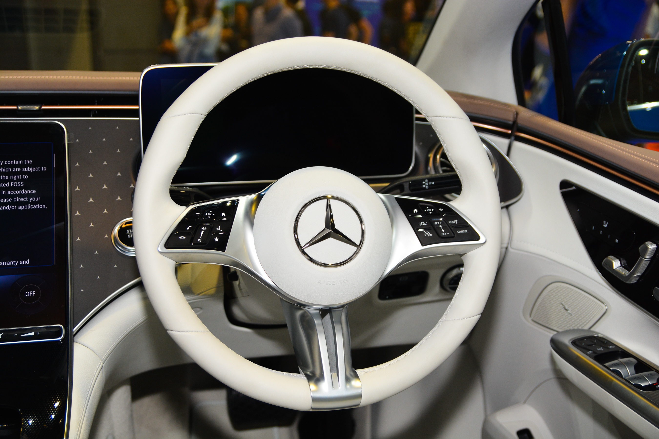 Xe dien EQE 350+ anh 8