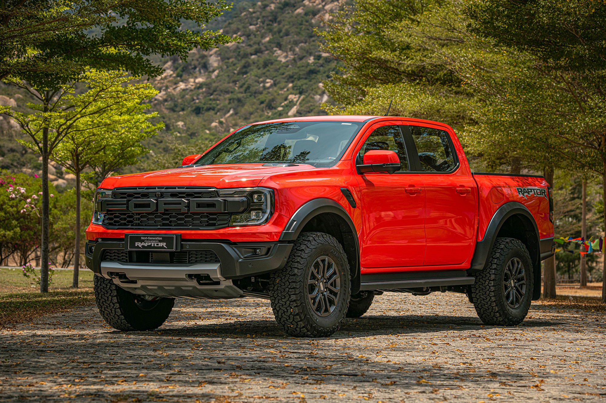 Chi tiet Ford Ranger Raptor 2023 ban tai Viet Nam hinh anh